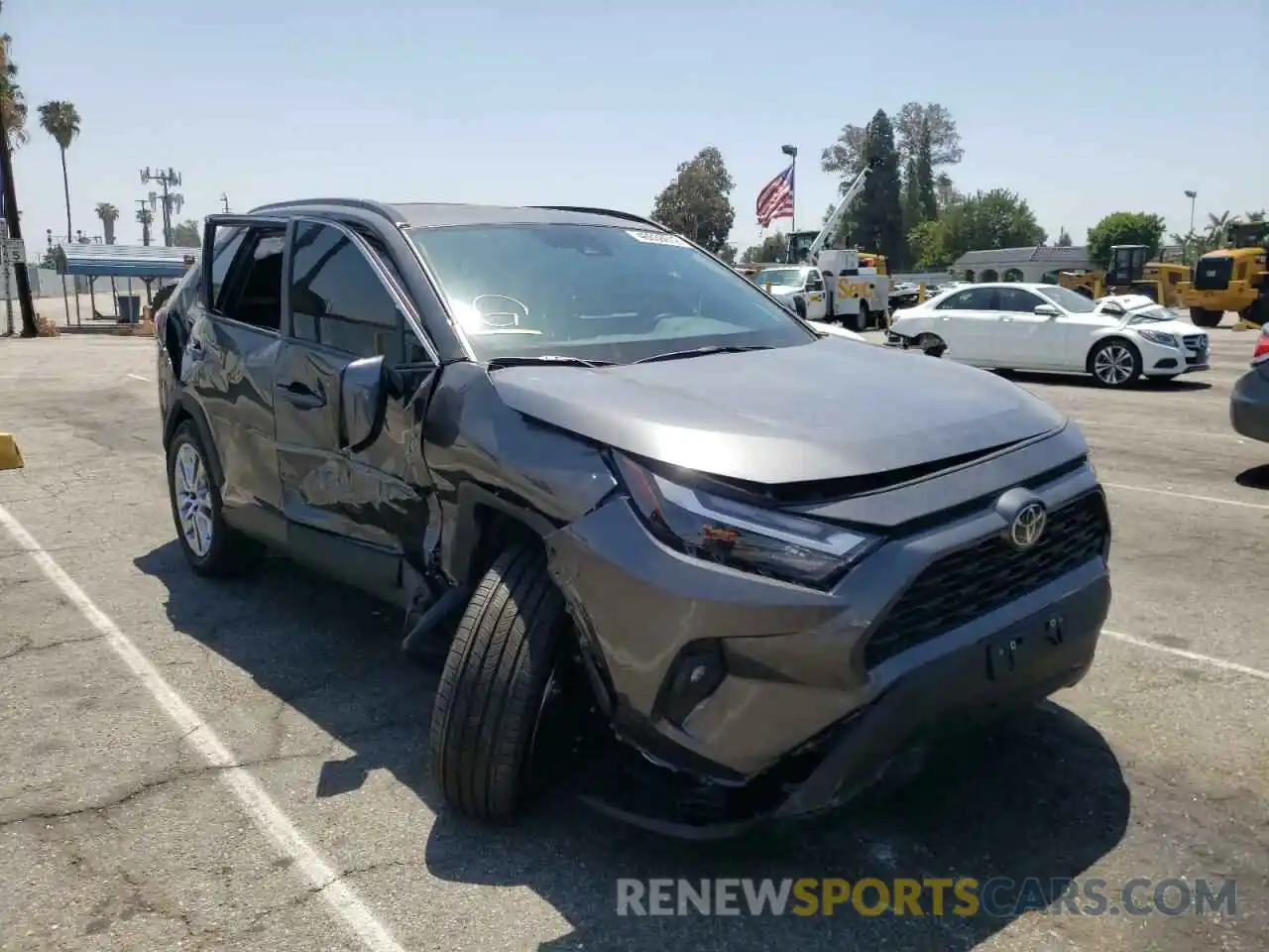 1 Photograph of a damaged car 2T3C1RFV6NC186021 TOYOTA RAV4 2022