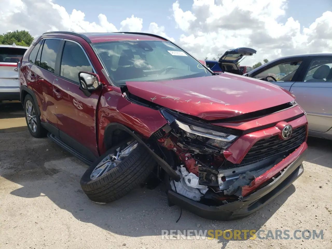 1 Photograph of a damaged car 2T3C1RFV7NW196023 TOYOTA RAV4 2022