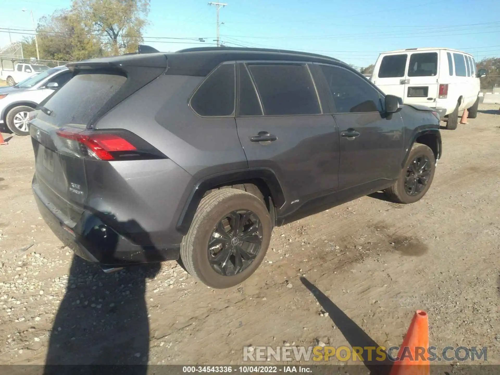 4 Фотография поврежденного автомобиля 2T3E6RFV4NW037292 TOYOTA RAV4 2022