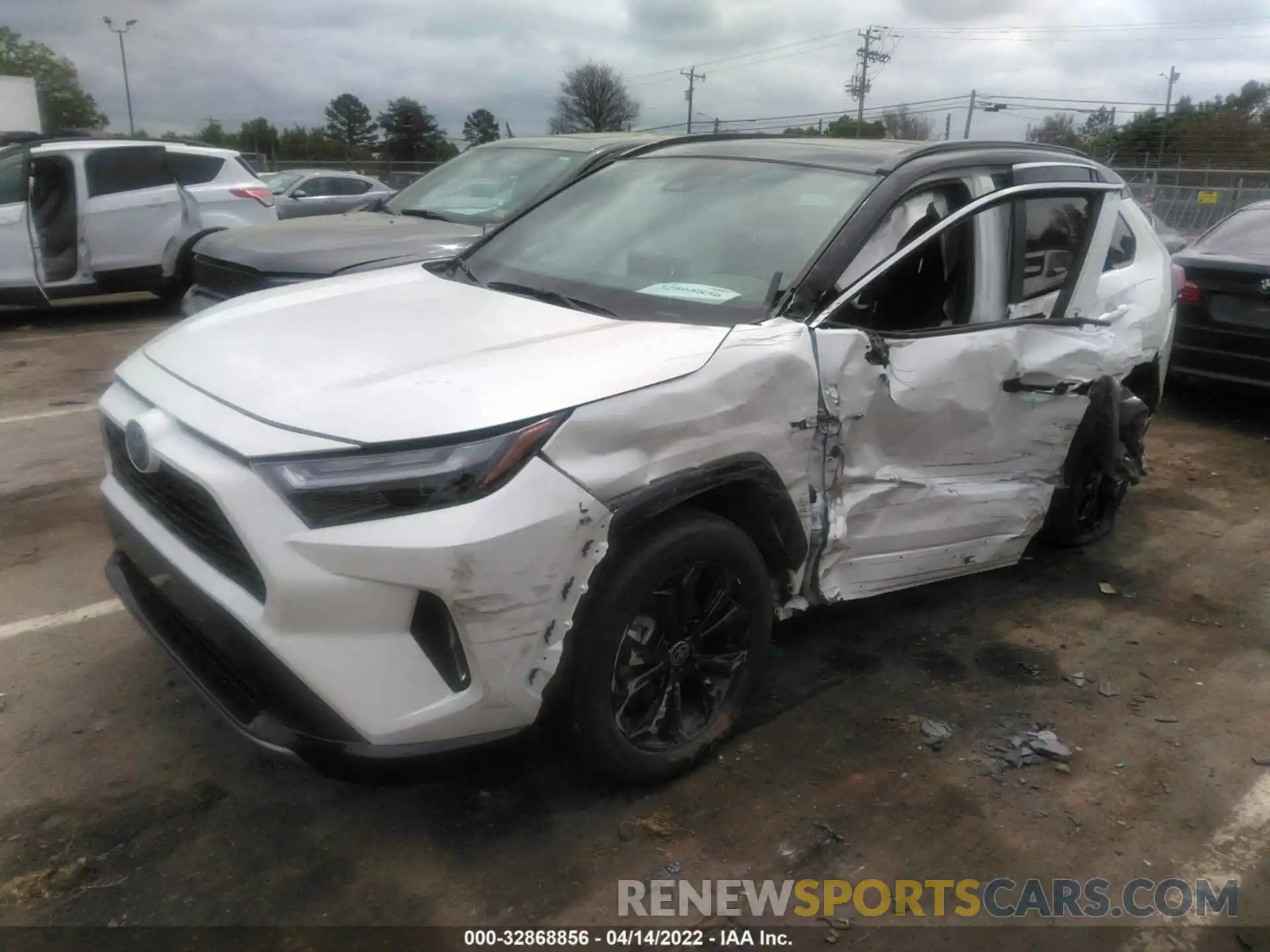 2 Photograph of a damaged car 2T3E6RFV5NW031999 TOYOTA RAV4 2022