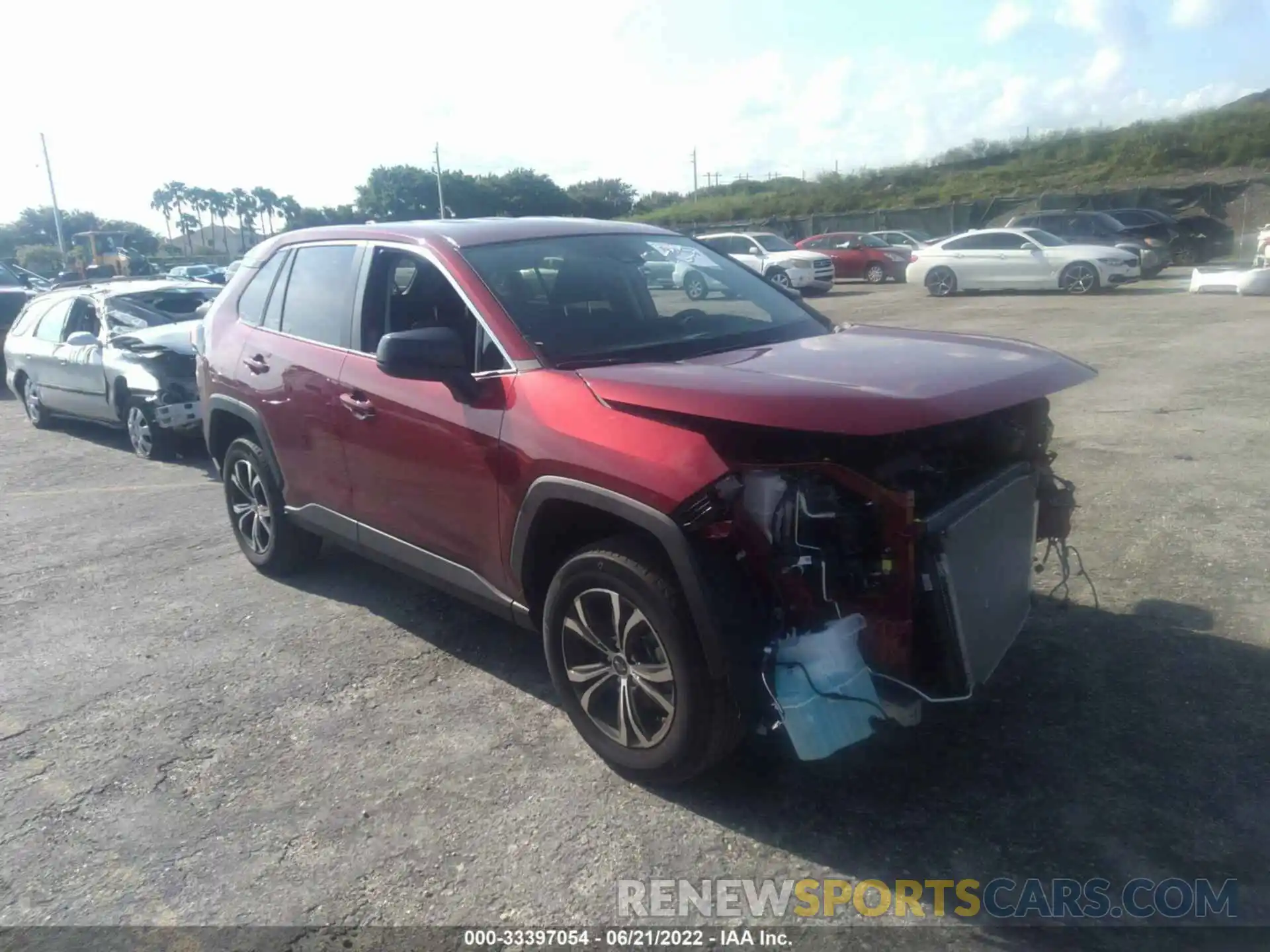 1 Photograph of a damaged car 2T3F1RFV0NW256379 TOYOTA RAV4 2022