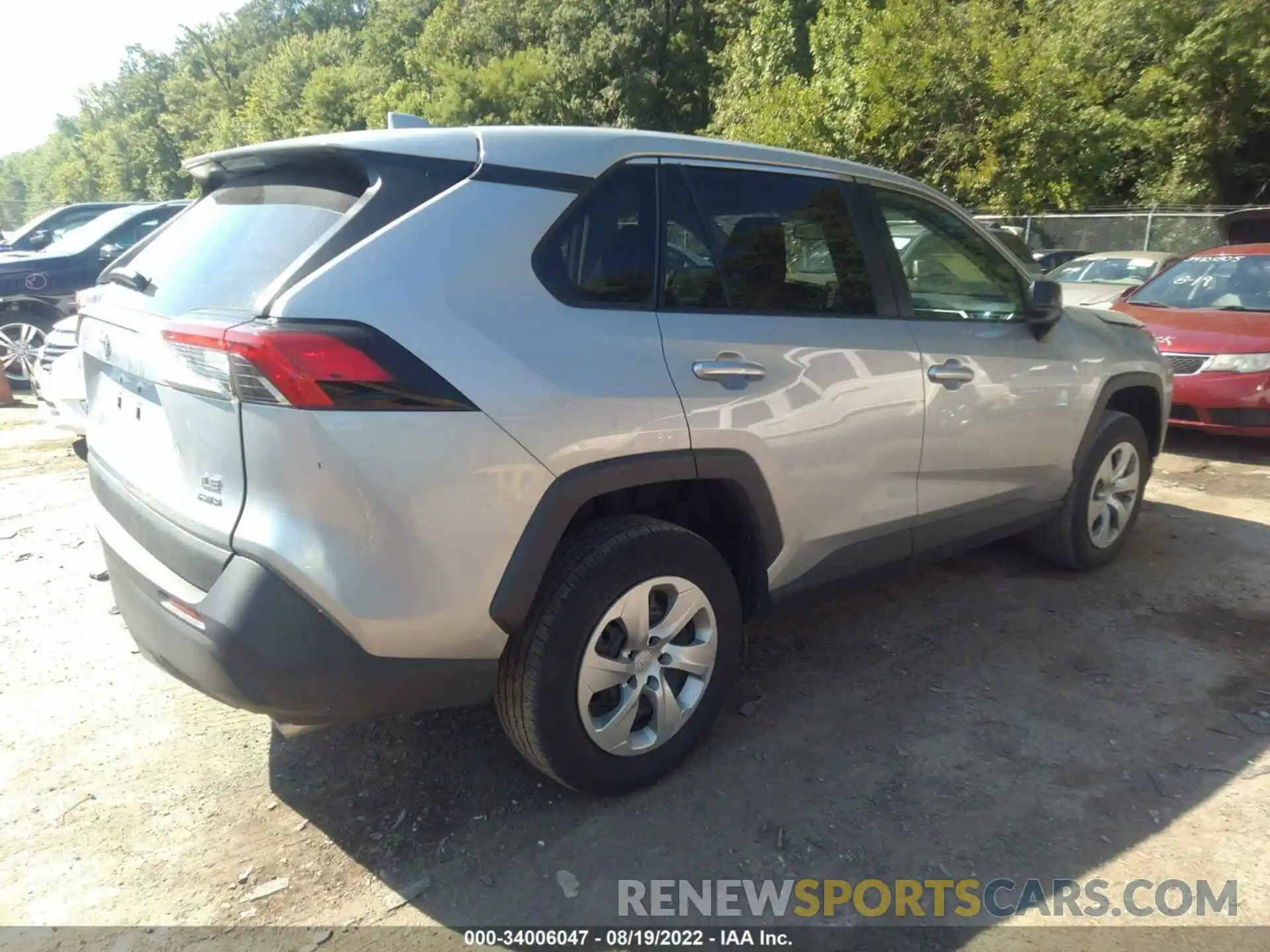 4 Photograph of a damaged car 2T3F1RFV1NC263990 TOYOTA RAV4 2022