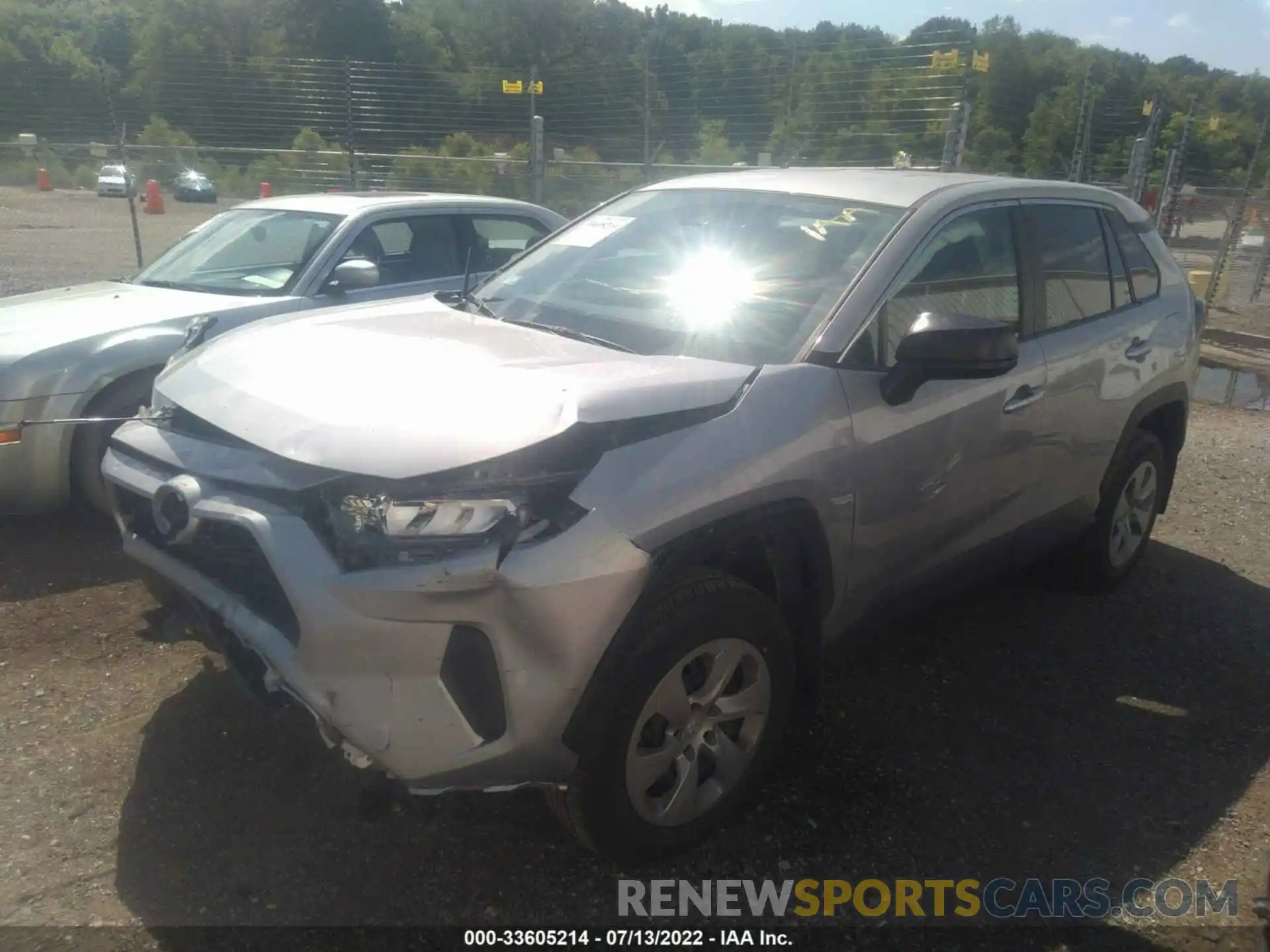 2 Photograph of a damaged car 2T3F1RFV1NW256729 TOYOTA RAV4 2022