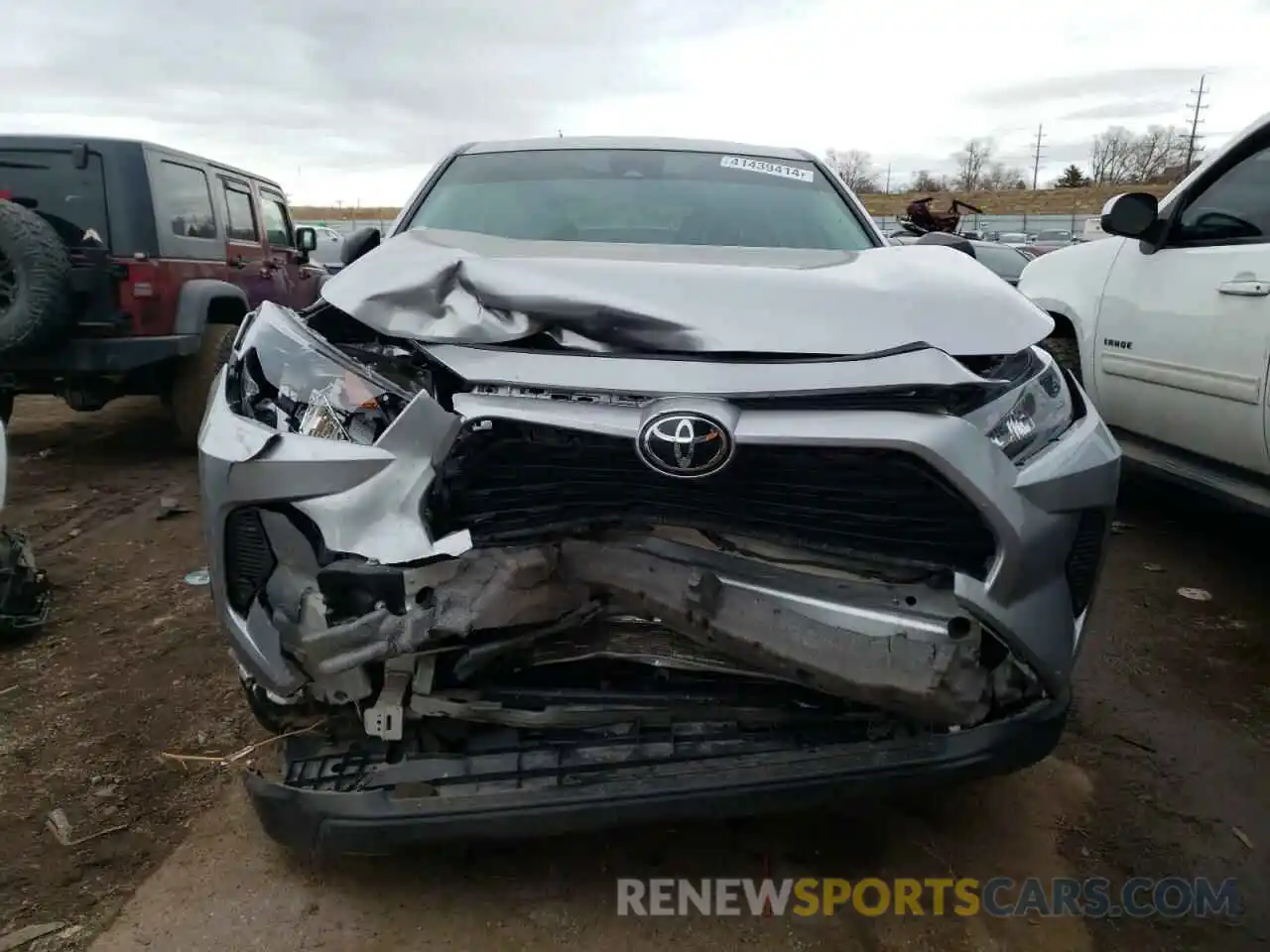 5 Photograph of a damaged car 2T3F1RFV2NC301873 TOYOTA RAV4 2022