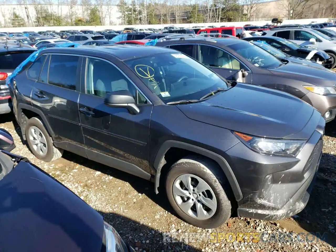 4 Photograph of a damaged car 2T3F1RFV3NC291659 TOYOTA RAV4 2022