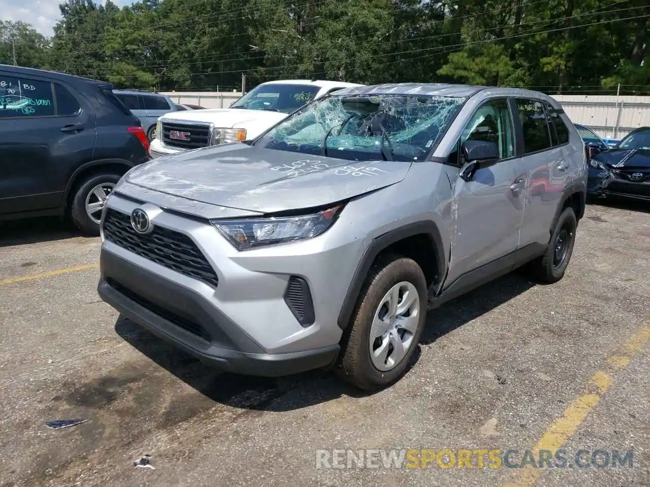 2 Photograph of a damaged car 2T3F1RFV3NW262919 TOYOTA RAV4 2022