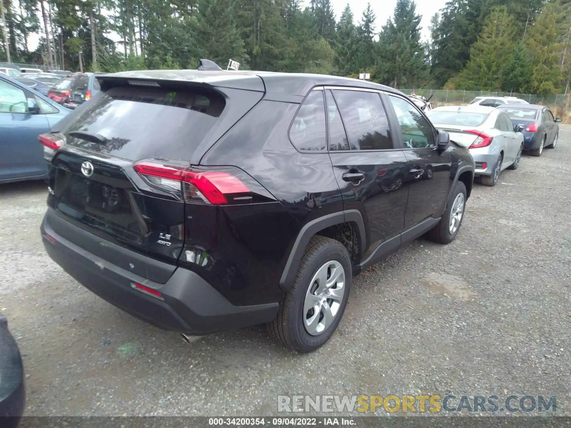 4 Photograph of a damaged car 2T3F1RFV4NW276070 TOYOTA RAV4 2022