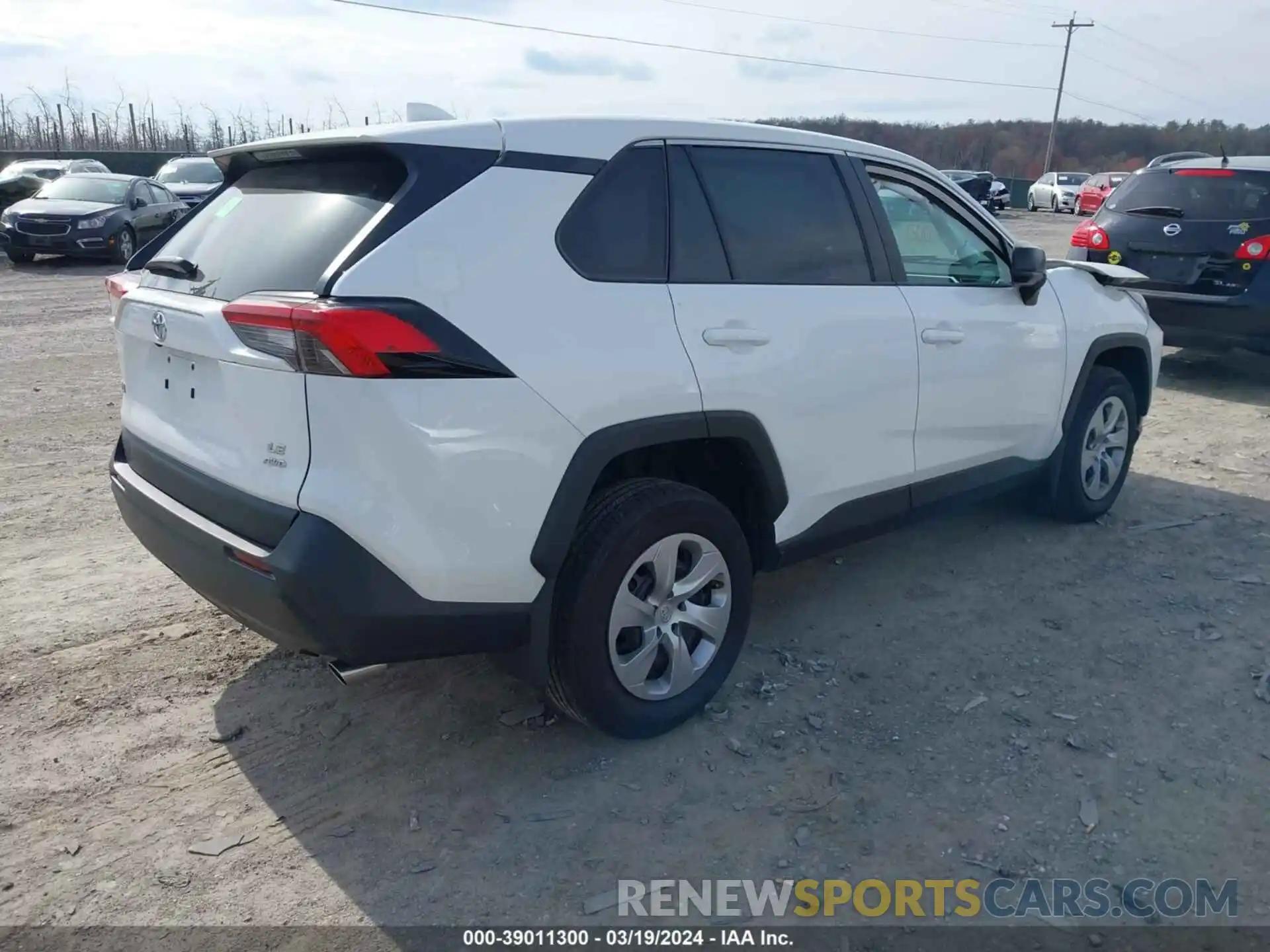 4 Photograph of a damaged car 2T3F1RFV5NW273839 TOYOTA RAV4 2022