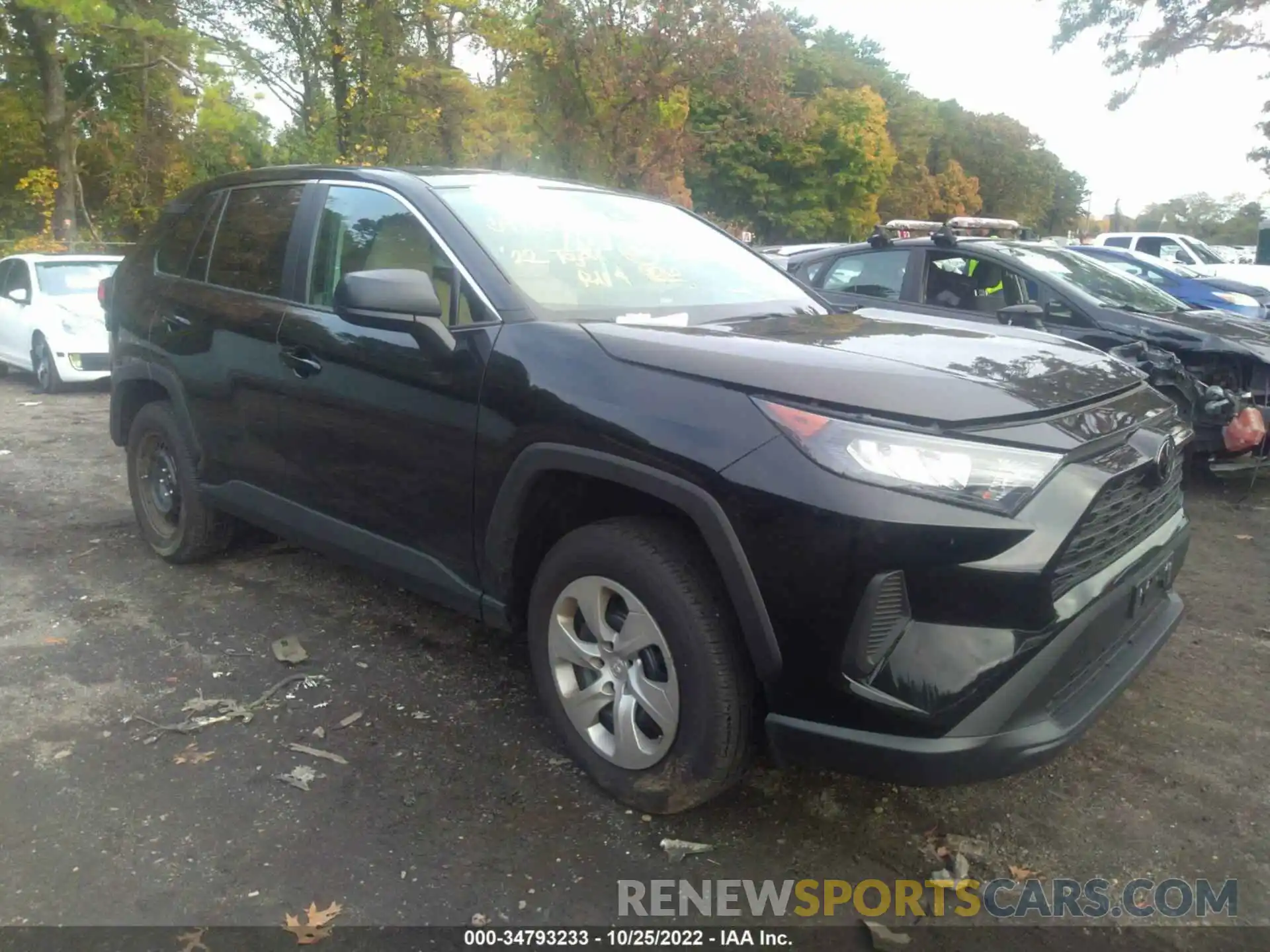 1 Photograph of a damaged car 2T3F1RFV6NC268425 TOYOTA RAV4 2022