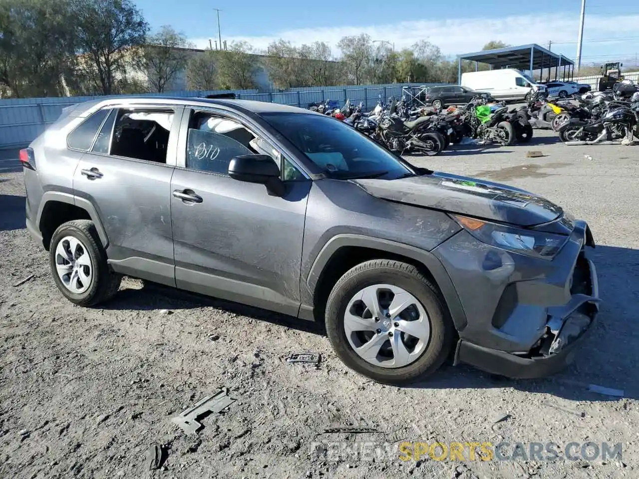 4 Photograph of a damaged car 2T3F1RFV6NC309863 TOYOTA RAV4 2022