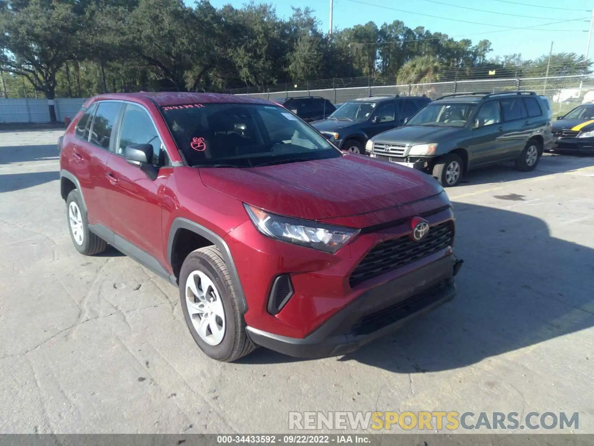 1 Photograph of a damaged car 2T3F1RFV6NW263837 TOYOTA RAV4 2022