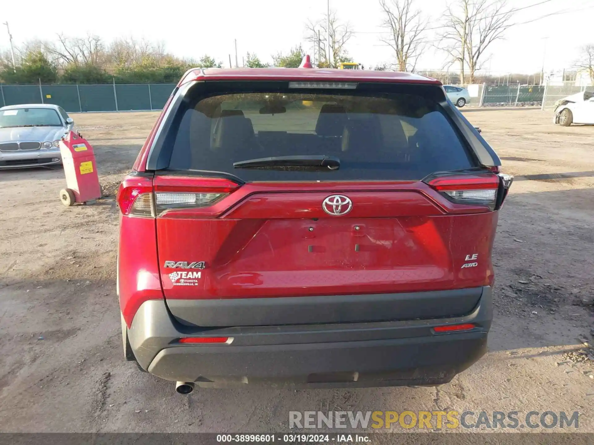 16 Photograph of a damaged car 2T3F1RFV7NW260428 TOYOTA RAV4 2022