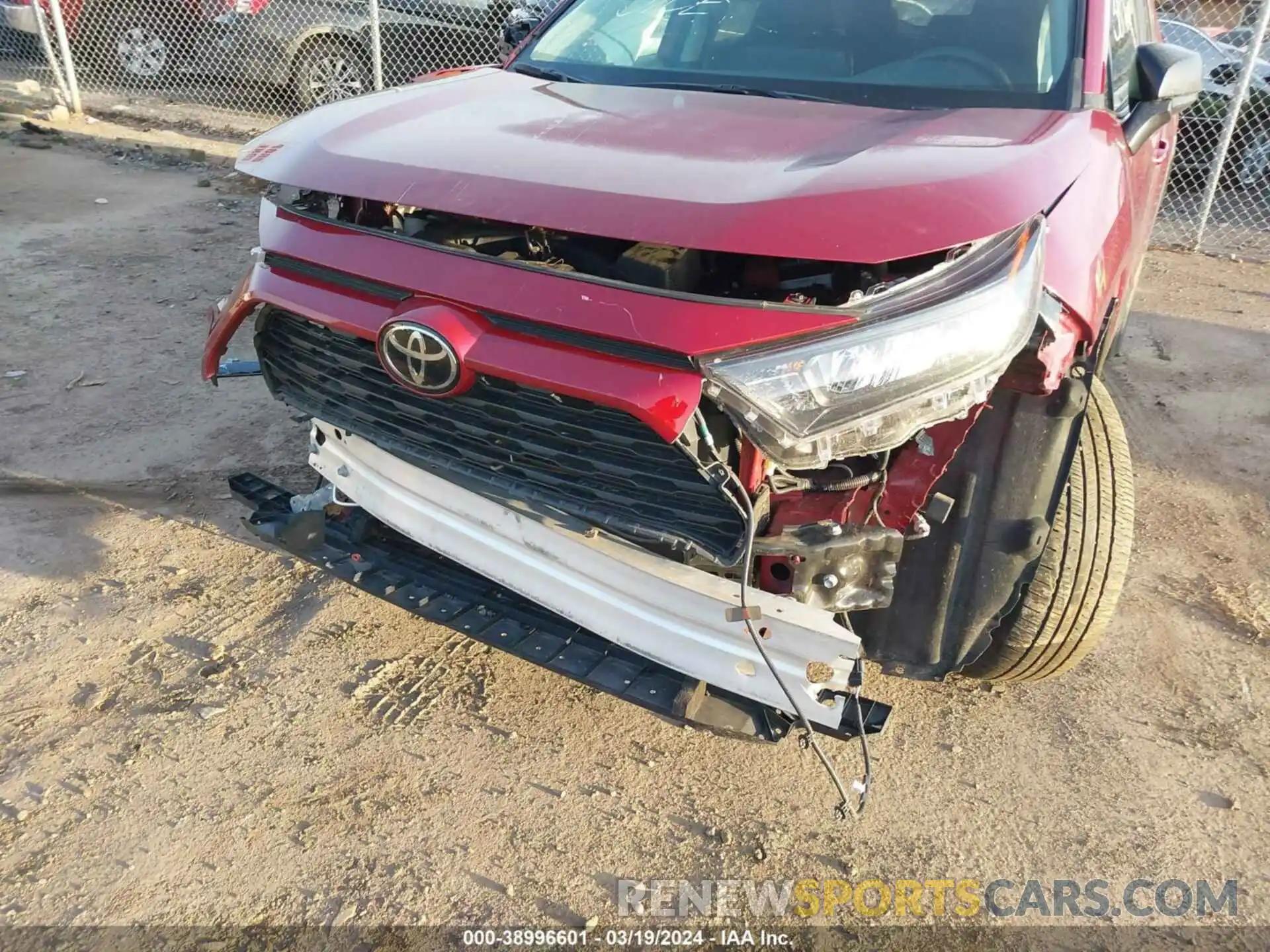 18 Photograph of a damaged car 2T3F1RFV7NW260428 TOYOTA RAV4 2022