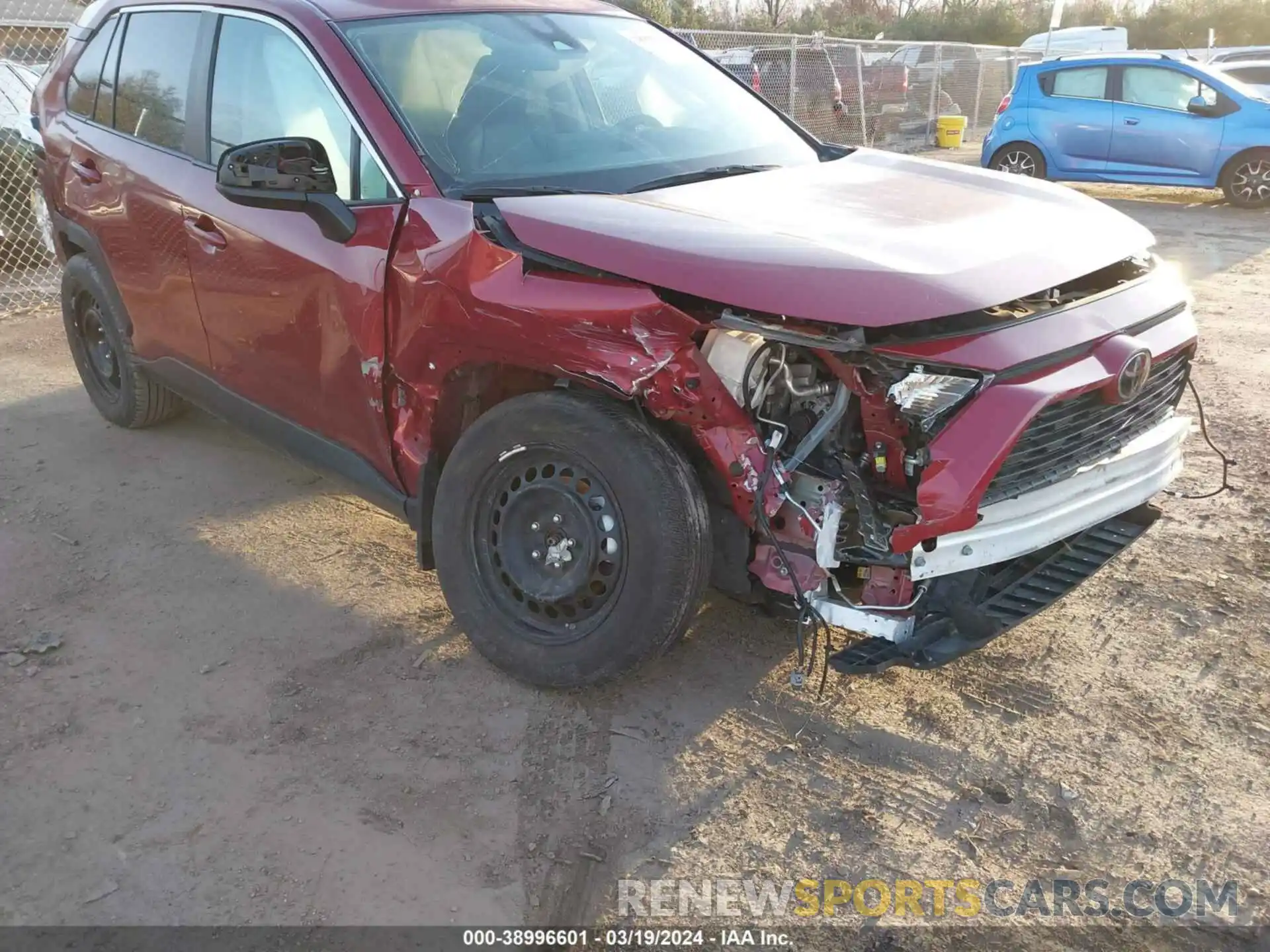 6 Photograph of a damaged car 2T3F1RFV7NW260428 TOYOTA RAV4 2022