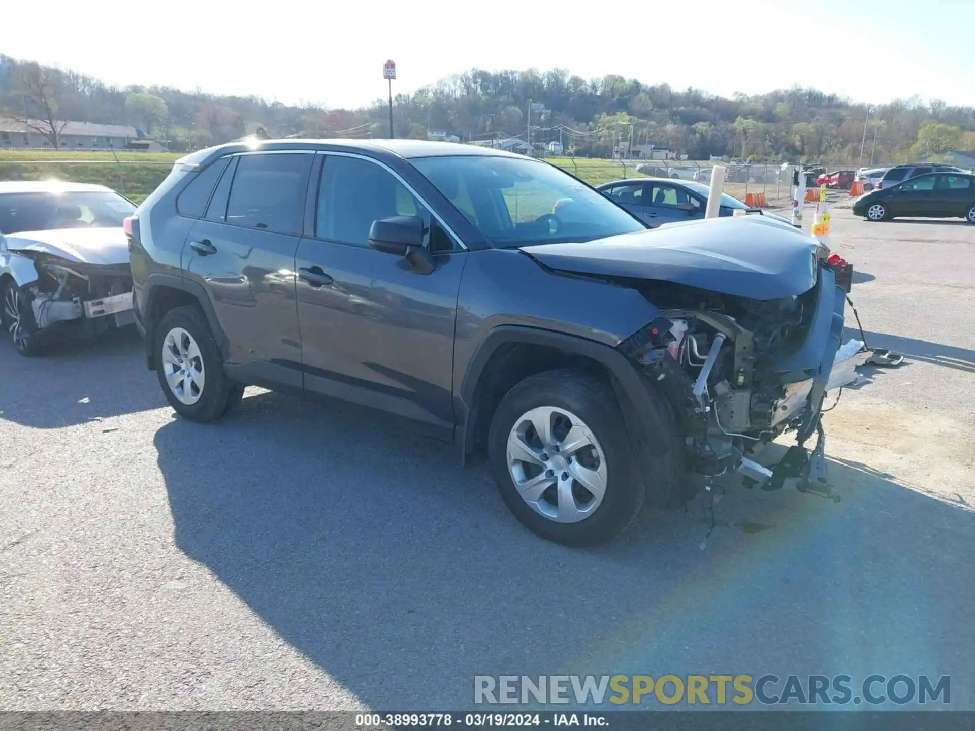 1 Photograph of a damaged car 2T3F1RFV7NW288889 TOYOTA RAV4 2022