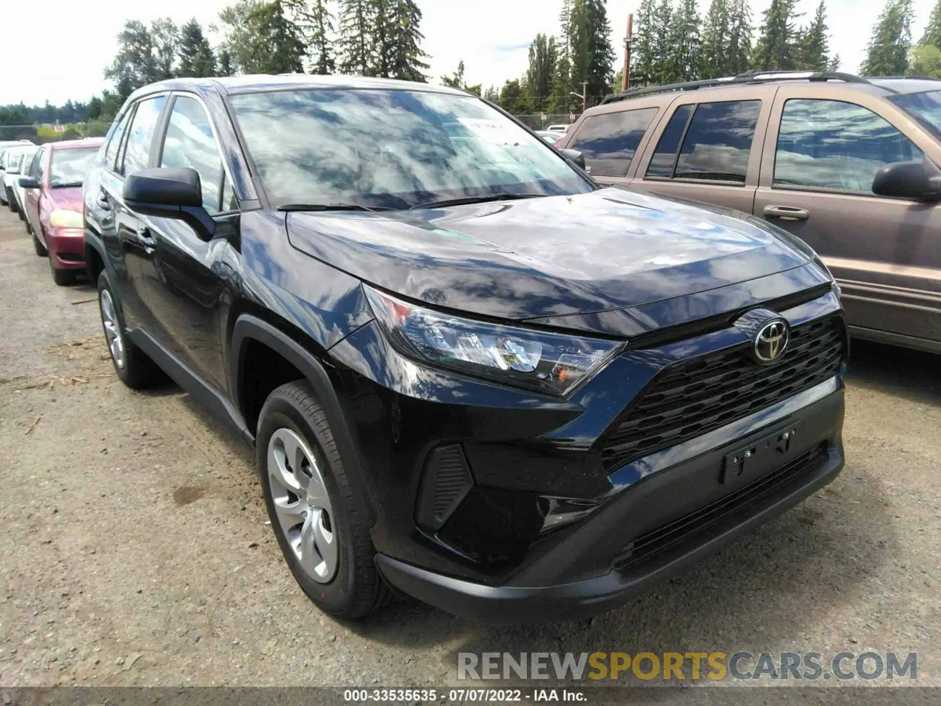 1 Photograph of a damaged car 2T3F1RFV9NW275397 TOYOTA RAV4 2022