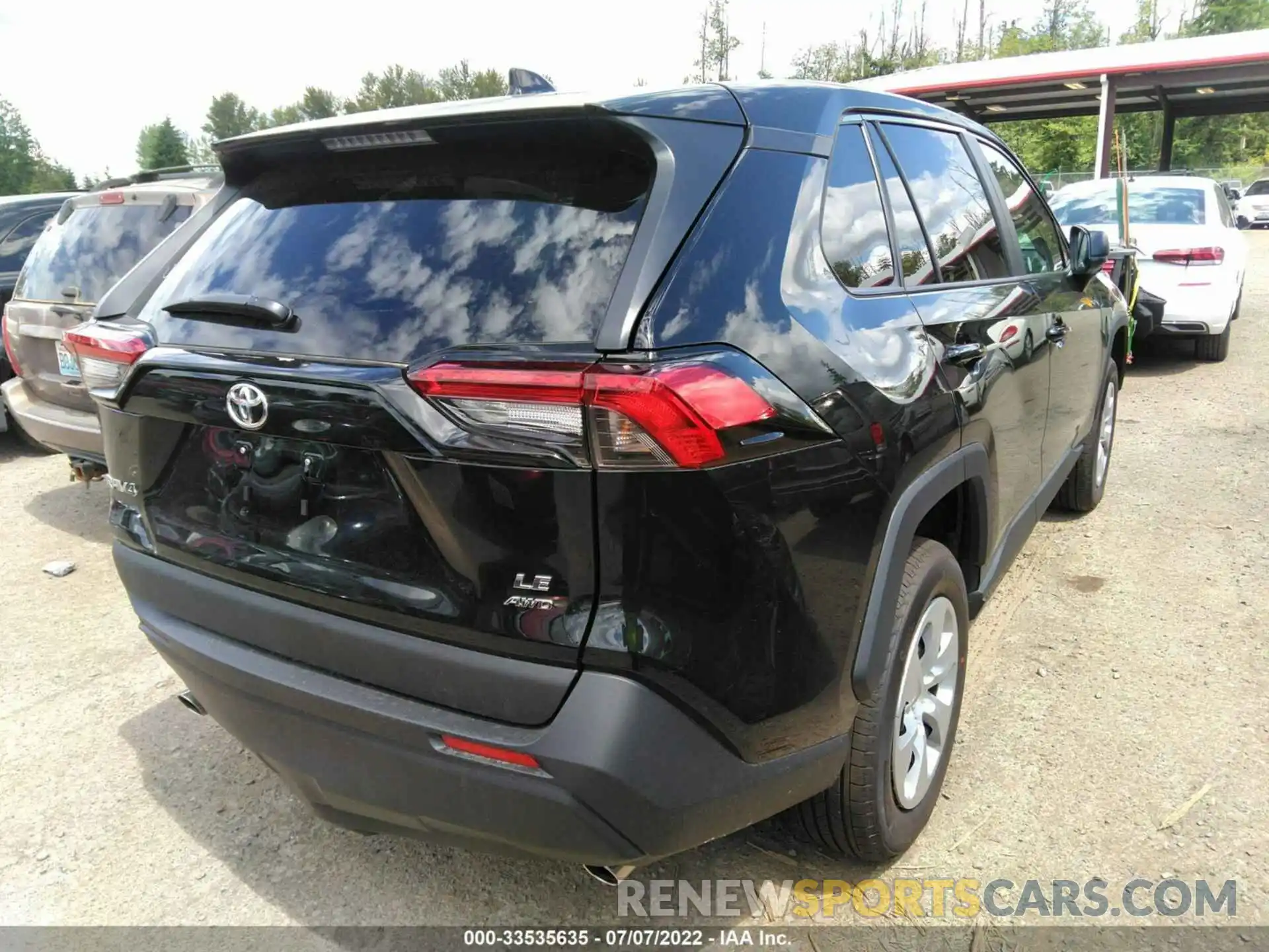 4 Photograph of a damaged car 2T3F1RFV9NW275397 TOYOTA RAV4 2022