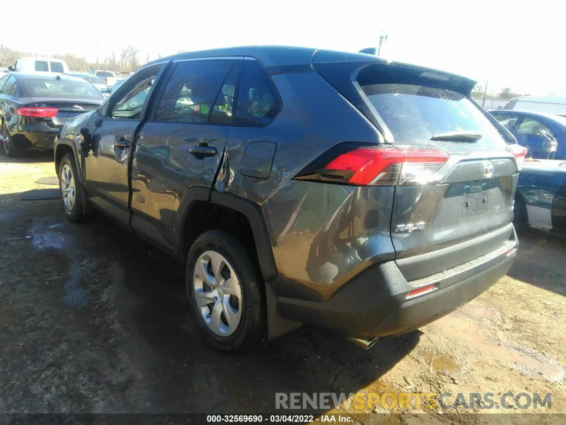 3 Photograph of a damaged car 2T3F1RFVXNC268234 TOYOTA RAV4 2022