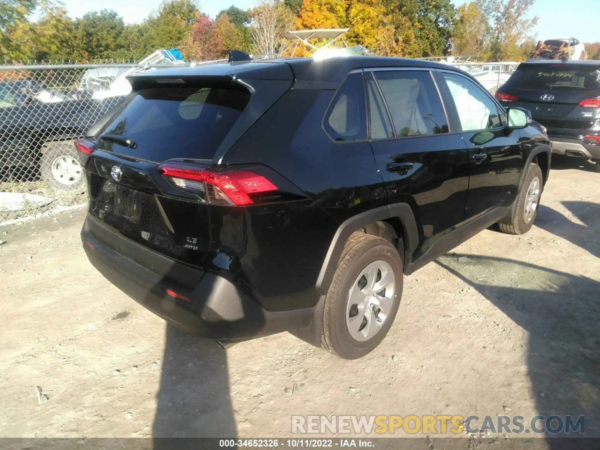 4 Photograph of a damaged car 2T3G1RFV1NC284505 TOYOTA RAV4 2022