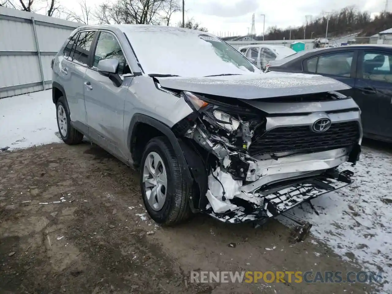 1 Photograph of a damaged car 2T3G1RFV3NC262392 TOYOTA RAV4 2022