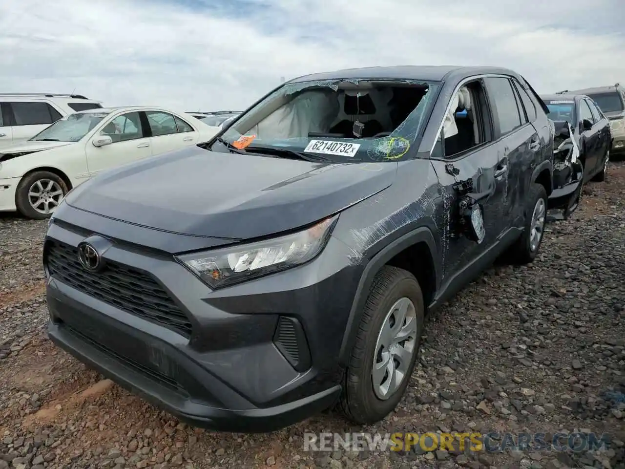 2 Photograph of a damaged car 2T3G1RFV3NW275870 TOYOTA RAV4 2022