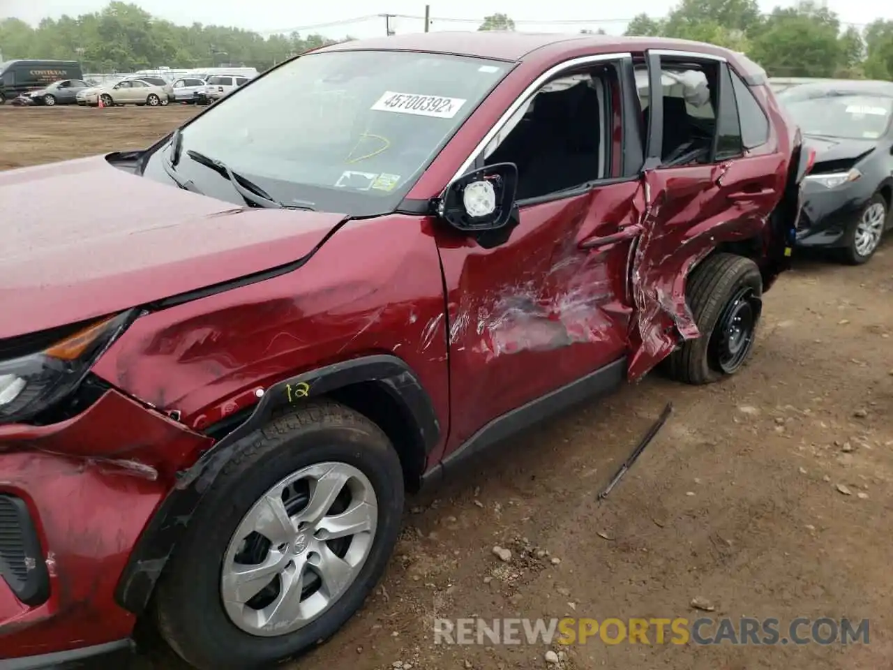 9 Photograph of a damaged car 2T3G1RFV5NW264336 TOYOTA RAV4 2022