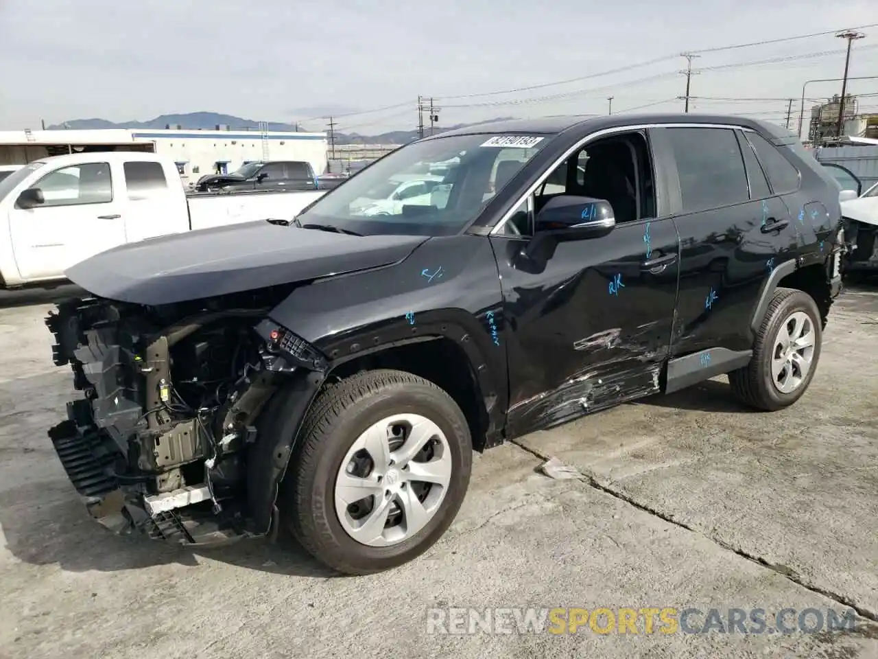 1 Photograph of a damaged car 2T3G1RFV7NC266431 TOYOTA RAV4 2022