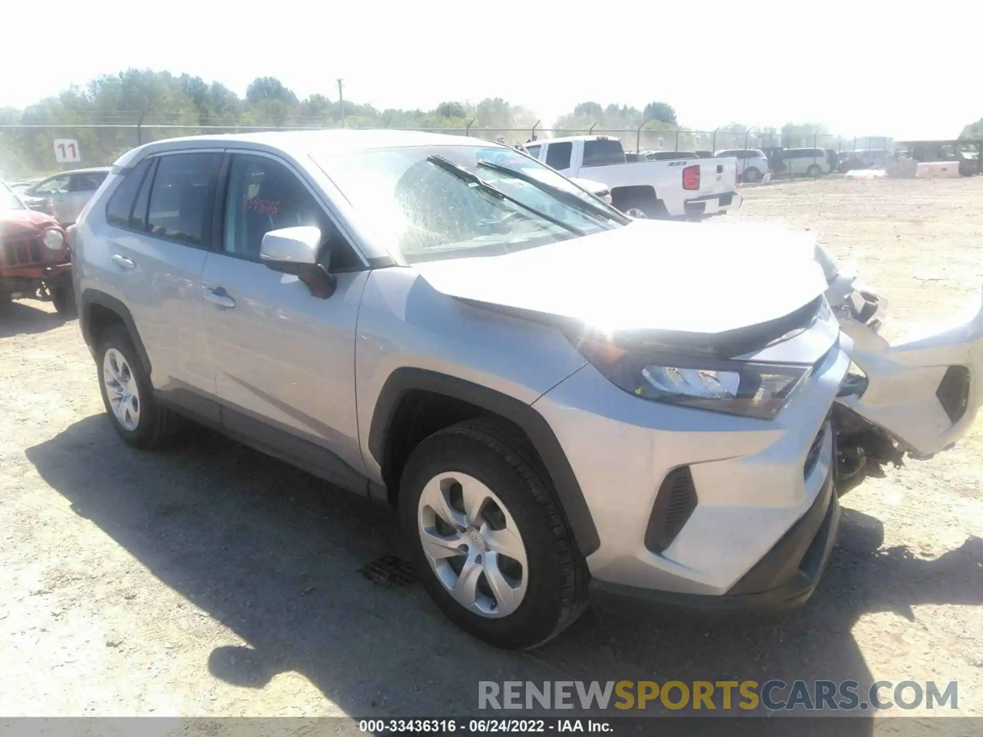 1 Photograph of a damaged car 2T3G1RFV7NC274173 TOYOTA RAV4 2022