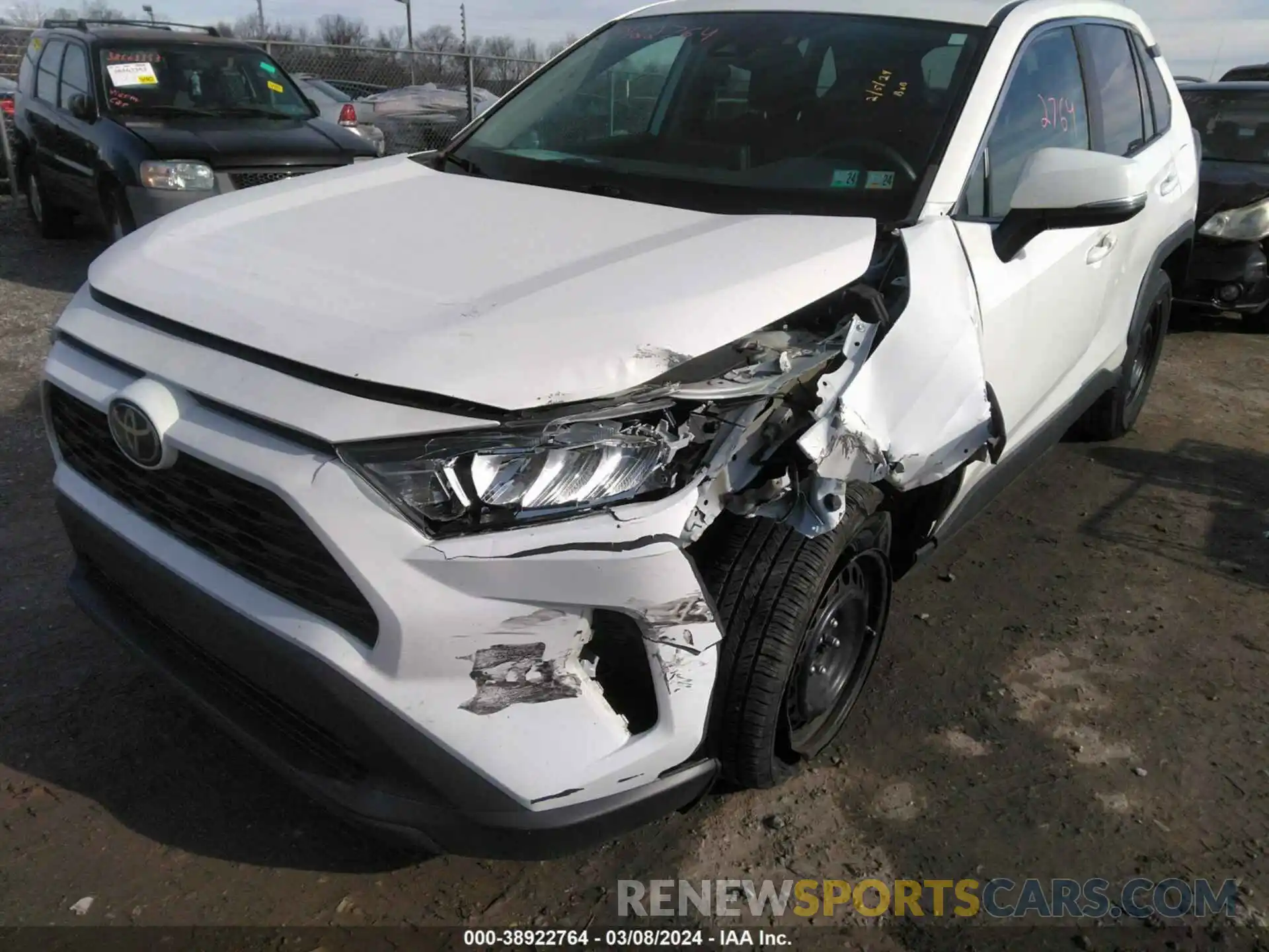 6 Photograph of a damaged car 2T3G1RFV7NW262975 TOYOTA RAV4 2022