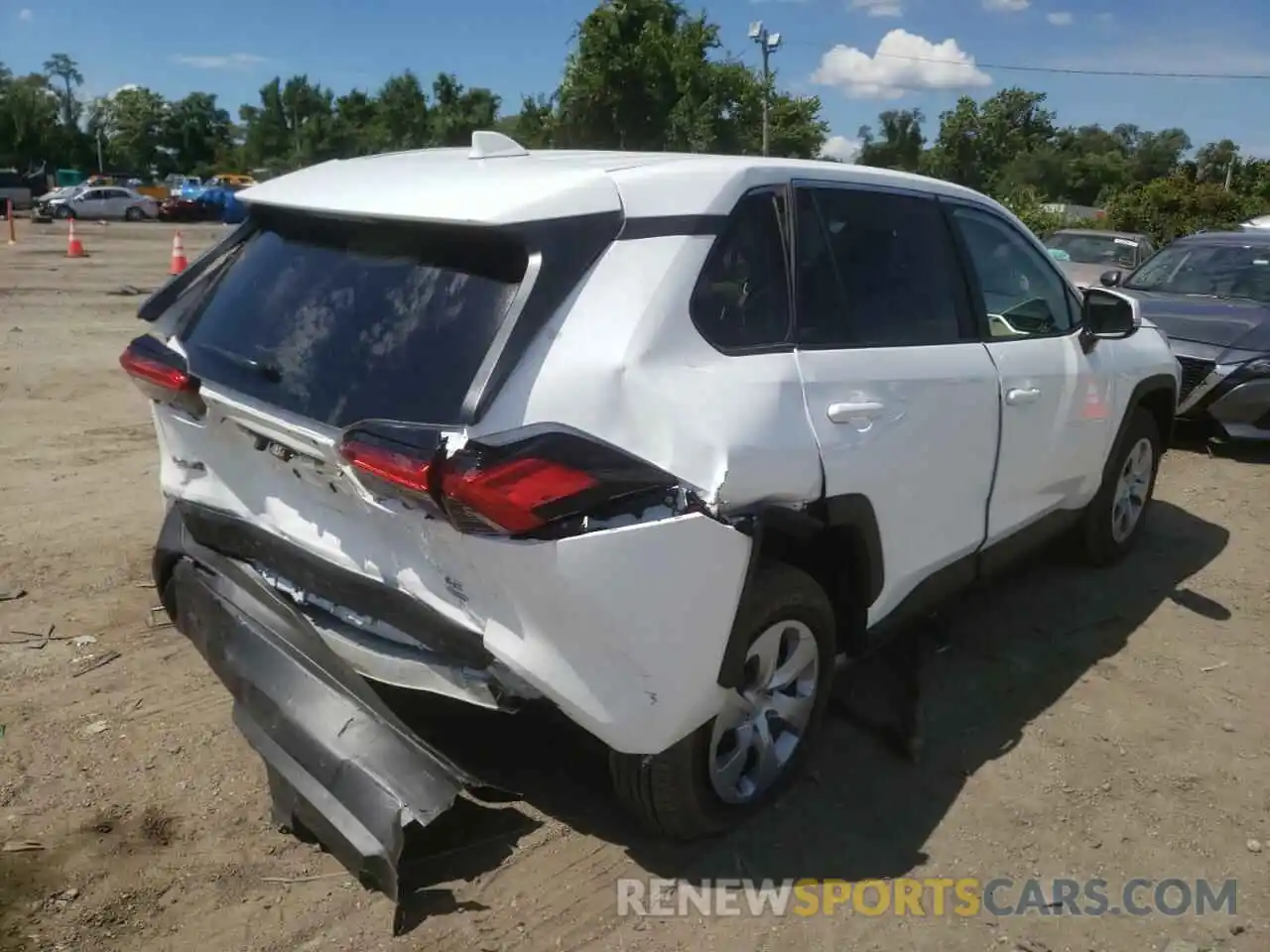 9 Photograph of a damaged car 2T3G1RFV8NC262307 TOYOTA RAV4 2022