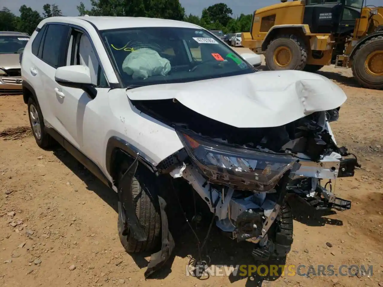 1 Photograph of a damaged car 2T3G1RFV9NC267984 TOYOTA RAV4 2022