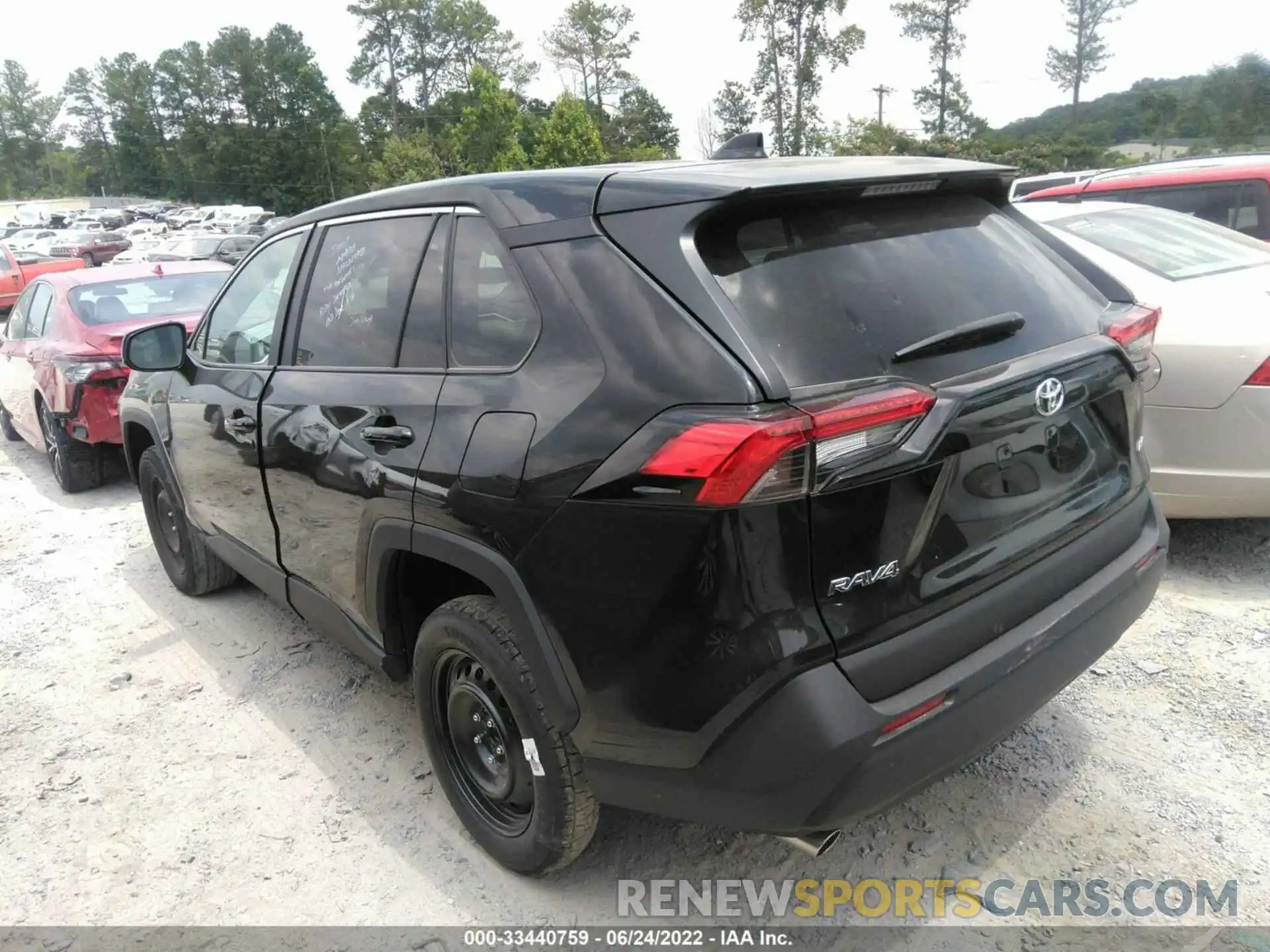 3 Photograph of a damaged car 2T3H1RFV0NW190828 TOYOTA RAV4 2022