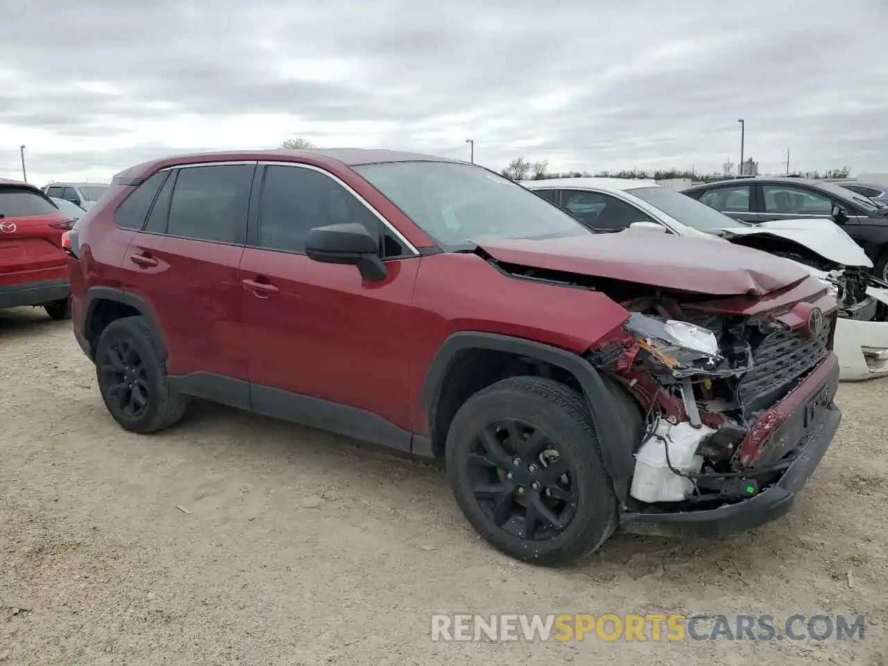 4 Photograph of a damaged car 2T3H1RFV0NW228316 TOYOTA RAV4 2022