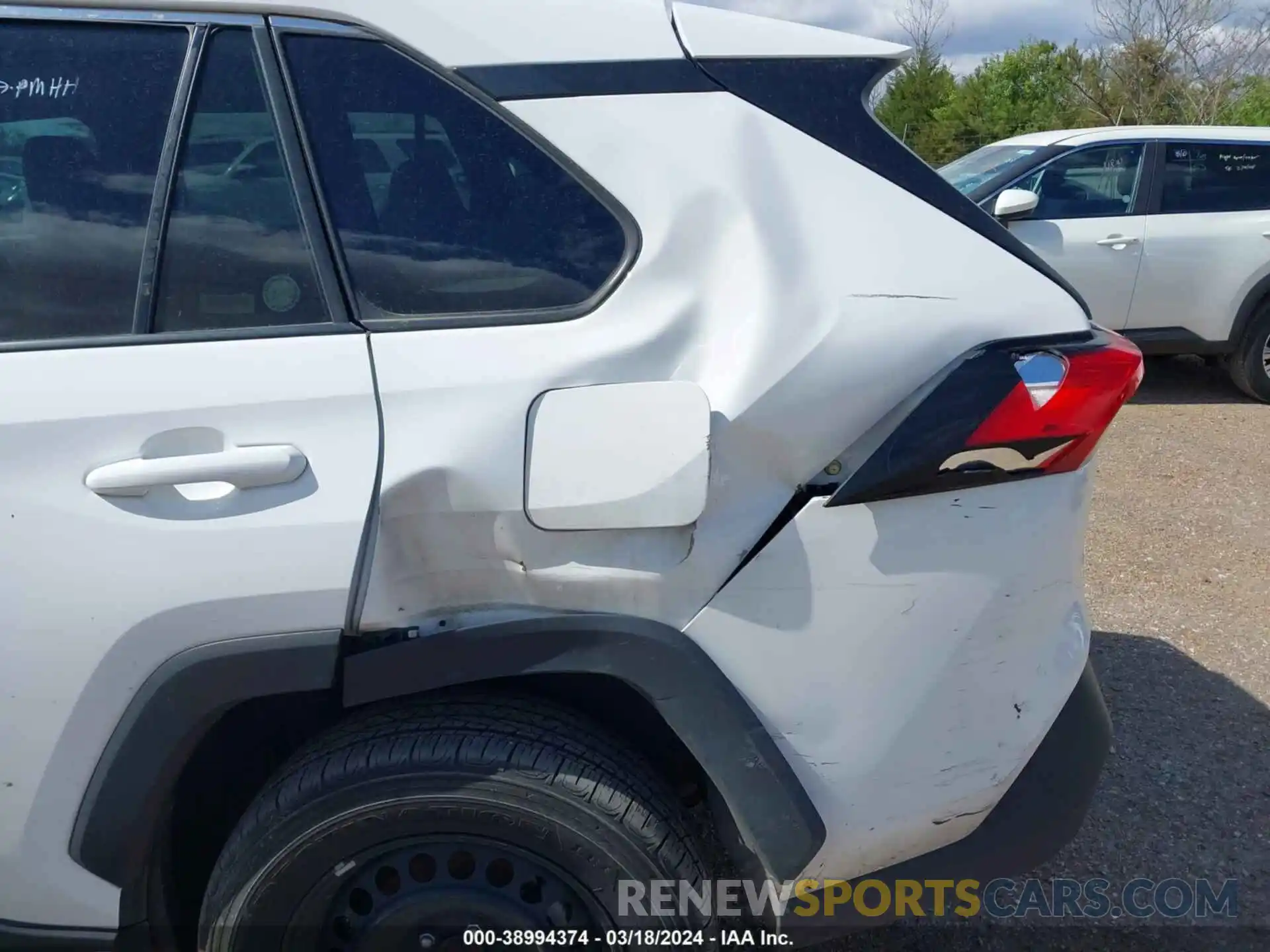 6 Photograph of a damaged car 2T3H1RFV1NW189249 TOYOTA RAV4 2022