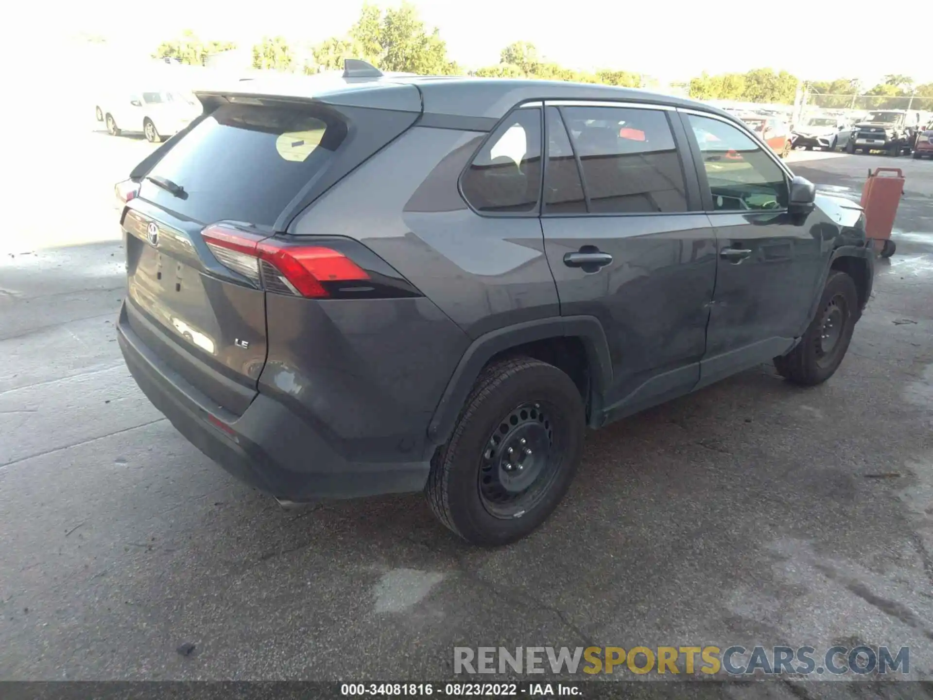 4 Фотография поврежденного автомобиля 2T3H1RFV2NW189065 TOYOTA RAV4 2022