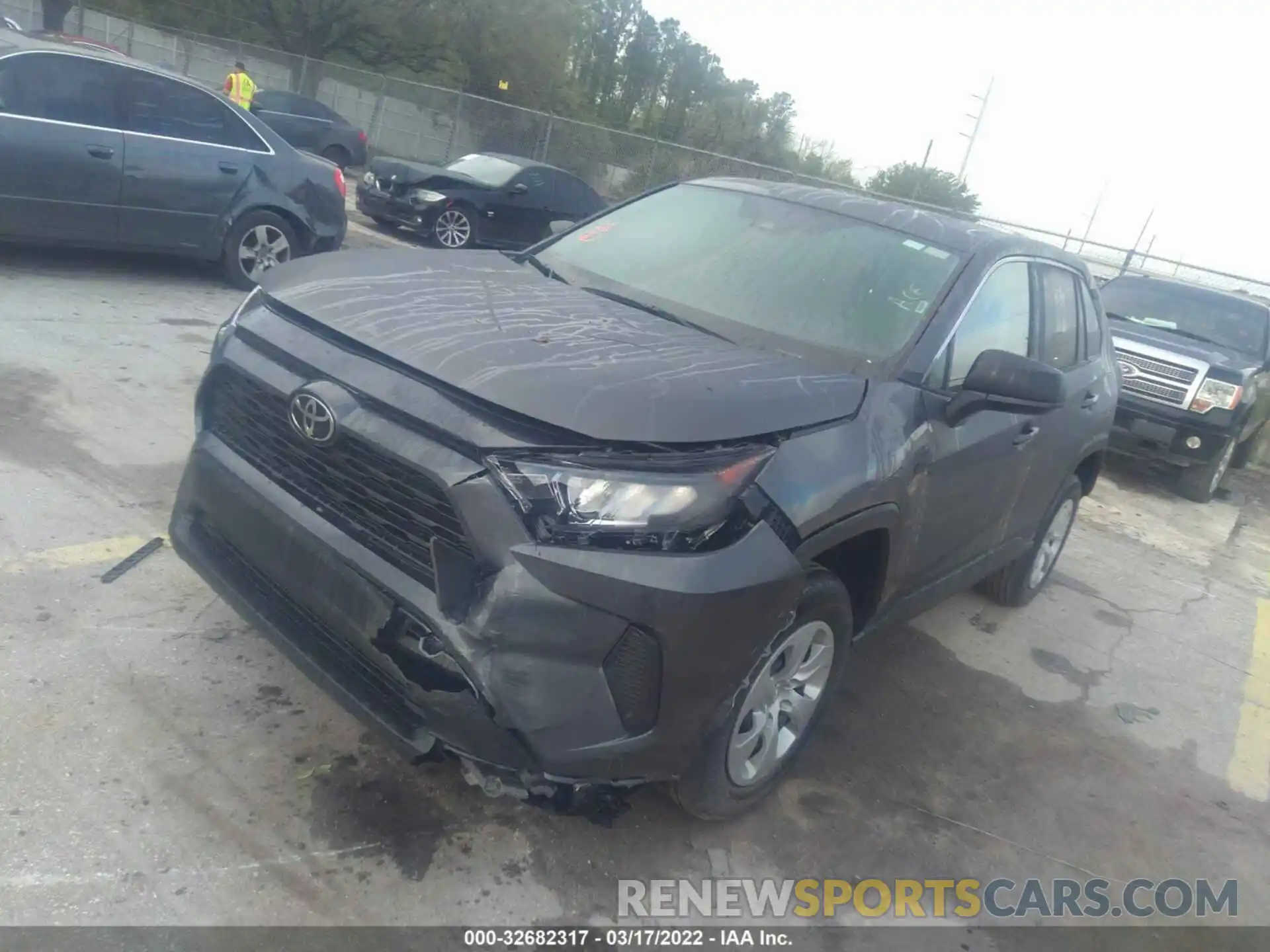 2 Photograph of a damaged car 2T3H1RFV2NW189454 TOYOTA RAV4 2022