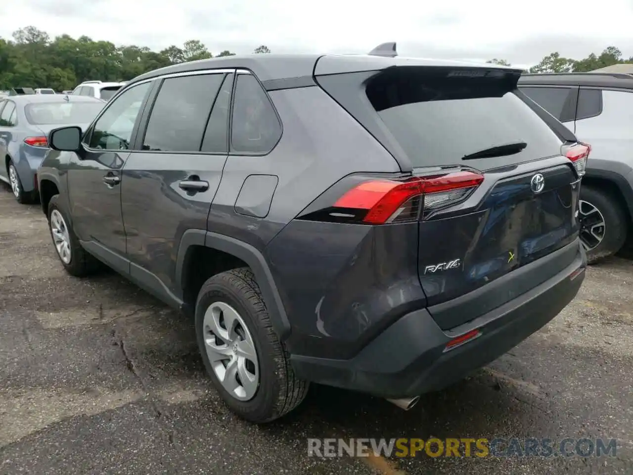 3 Photograph of a damaged car 2T3H1RFV2NW191317 TOYOTA RAV4 2022