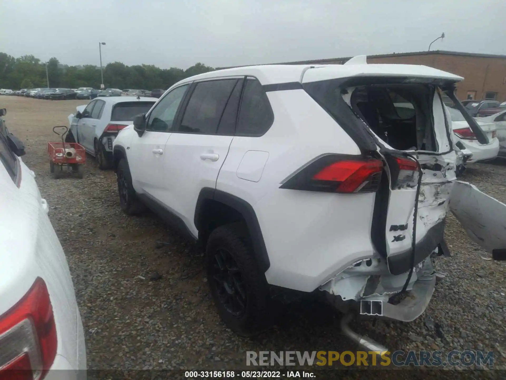 3 Photograph of a damaged car 2T3H1RFV3NC183664 TOYOTA RAV4 2022