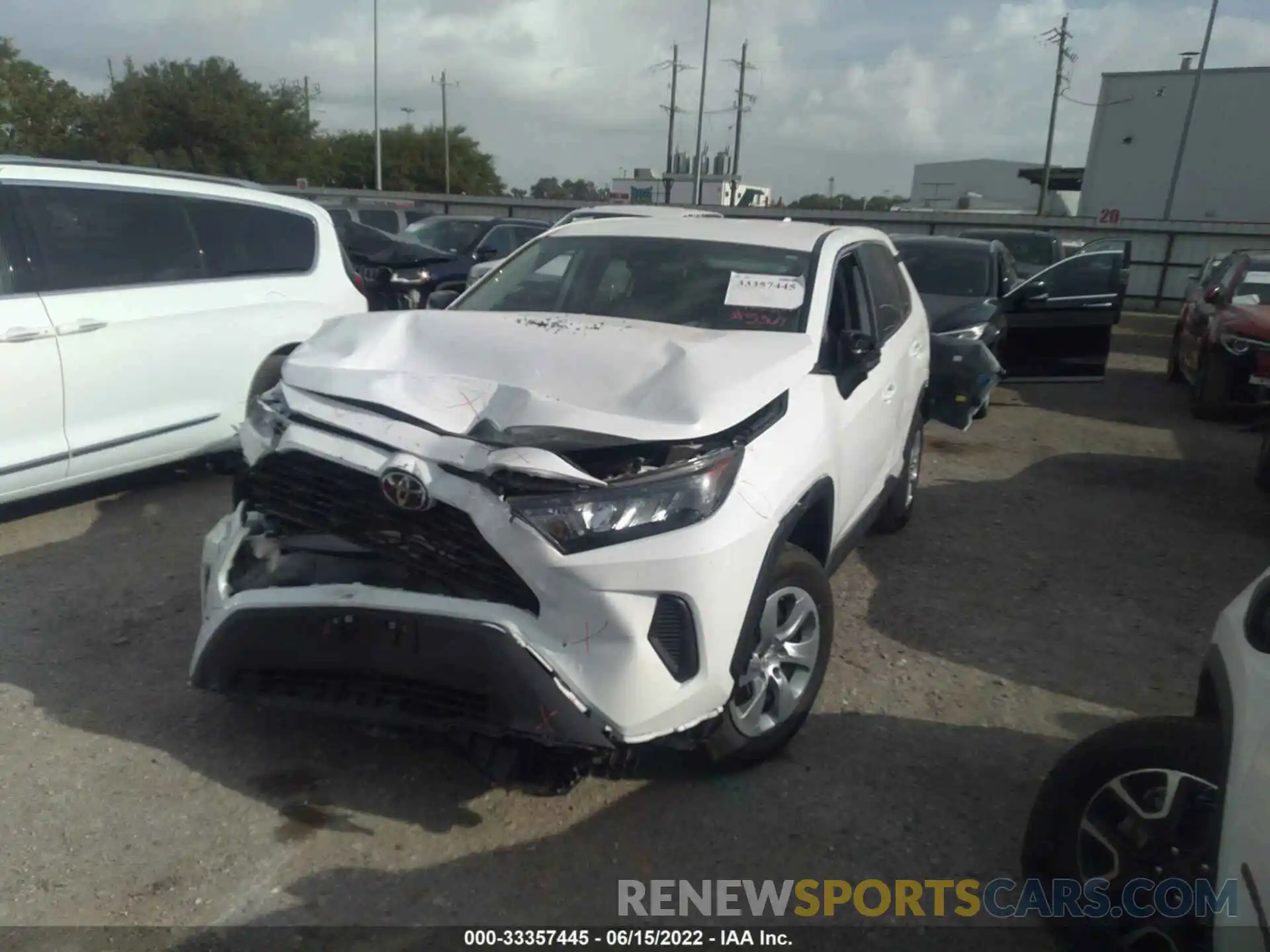 2 Photograph of a damaged car 2T3H1RFV6NC175283 TOYOTA RAV4 2022