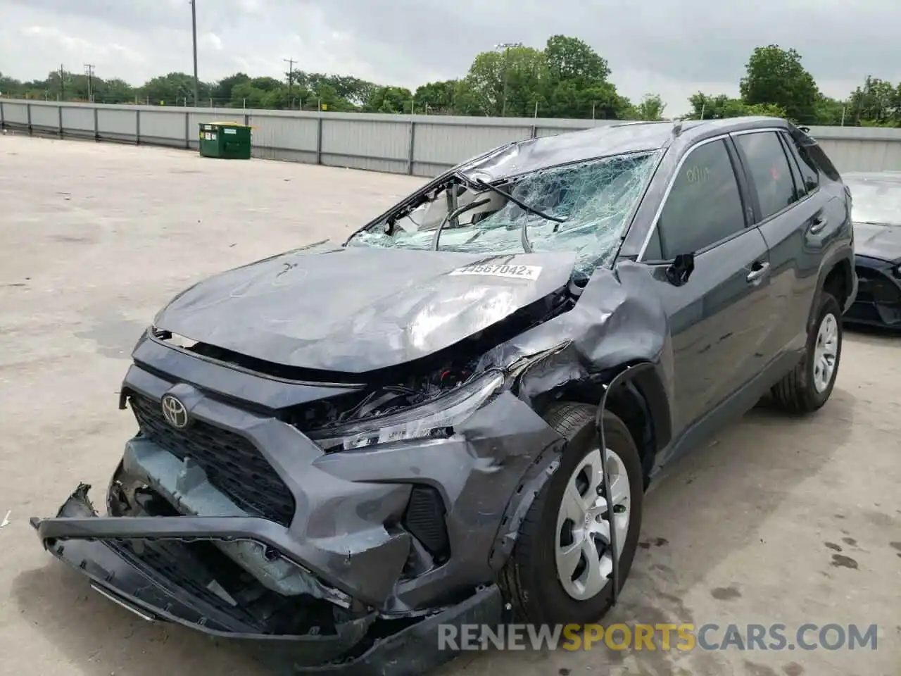 2 Photograph of a damaged car 2T3H1RFV7NC175860 TOYOTA RAV4 2022