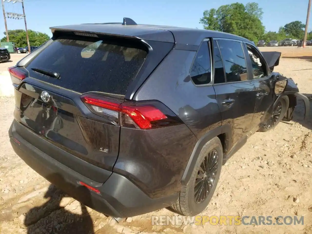 4 Photograph of a damaged car 2T3H1RFV7NC184218 TOYOTA RAV4 2022