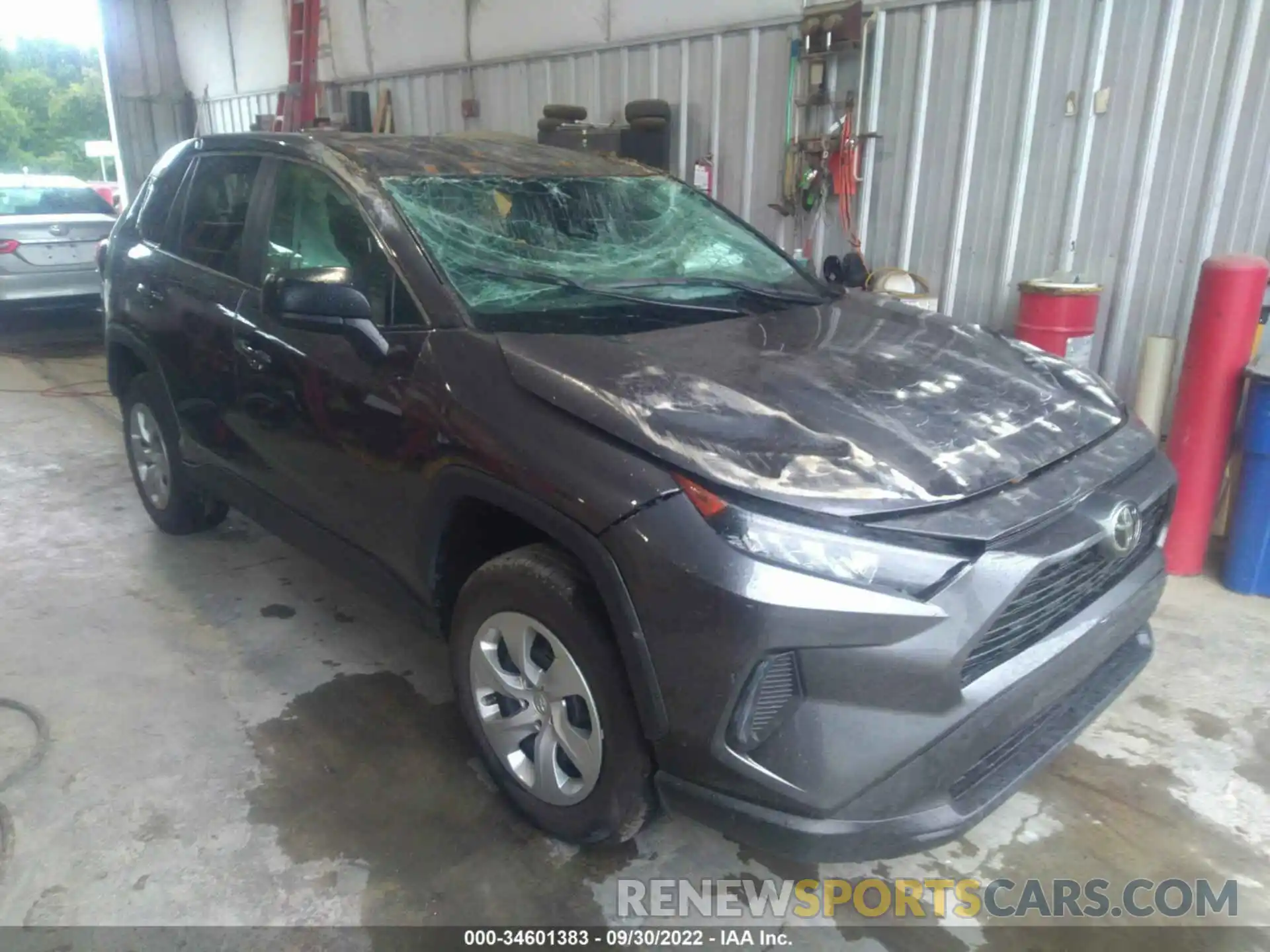 1 Photograph of a damaged car 2T3H1RFV7NC184560 TOYOTA RAV4 2022