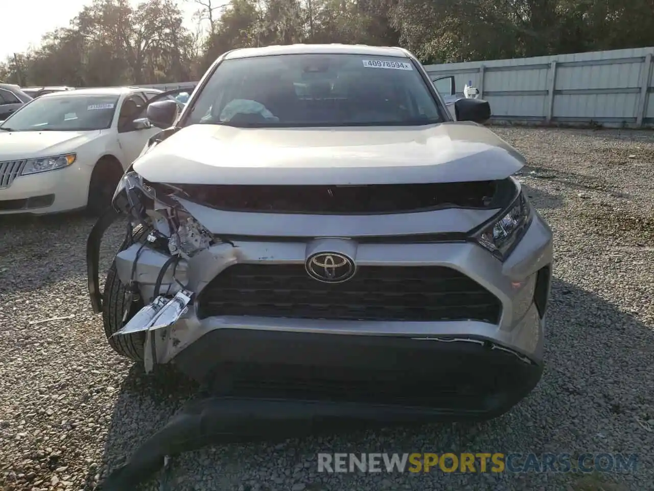 5 Photograph of a damaged car 2T3H1RFV7NW224179 TOYOTA RAV4 2022