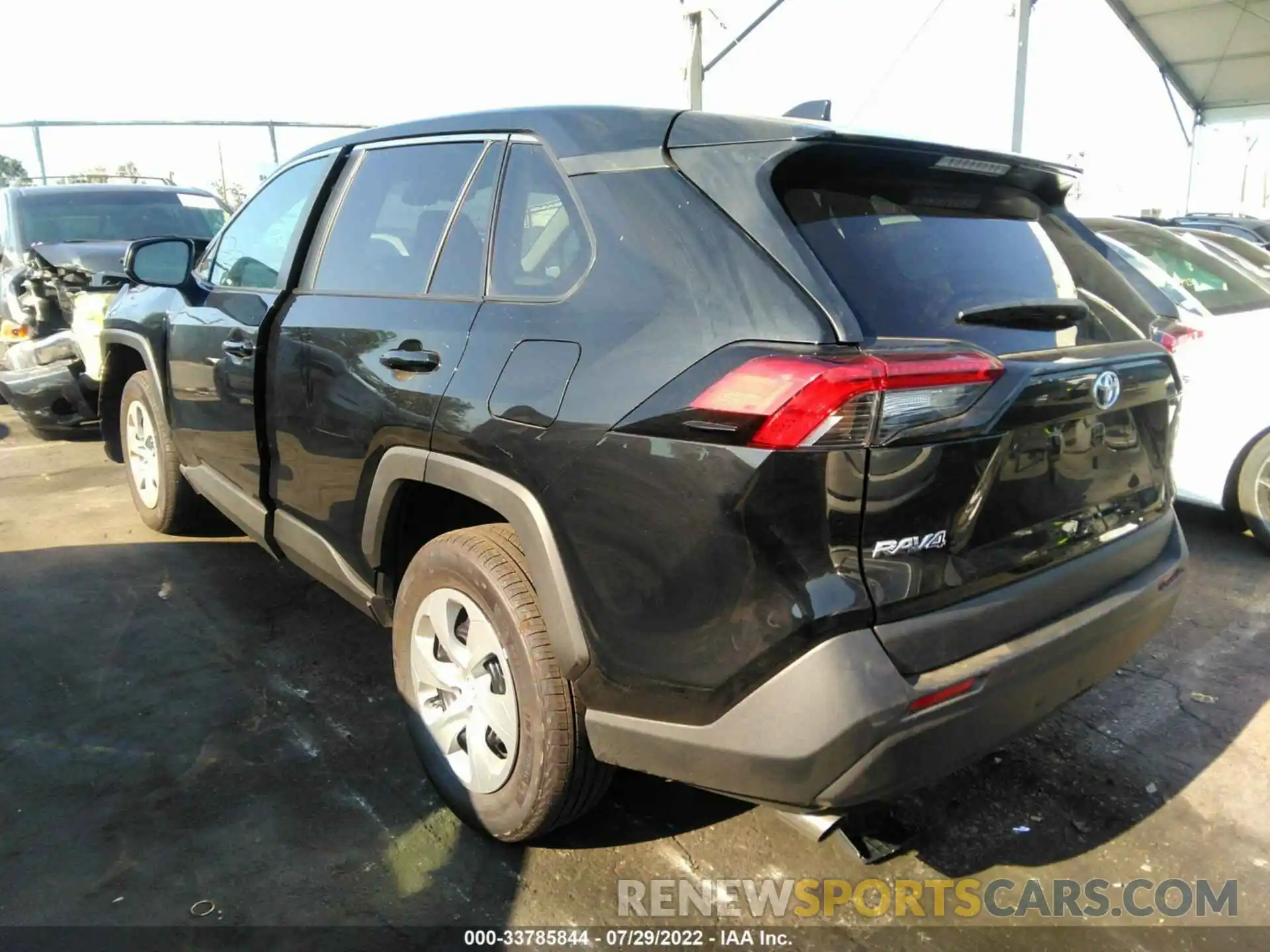 3 Photograph of a damaged car 2T3H1RFVXNW199083 TOYOTA RAV4 2022