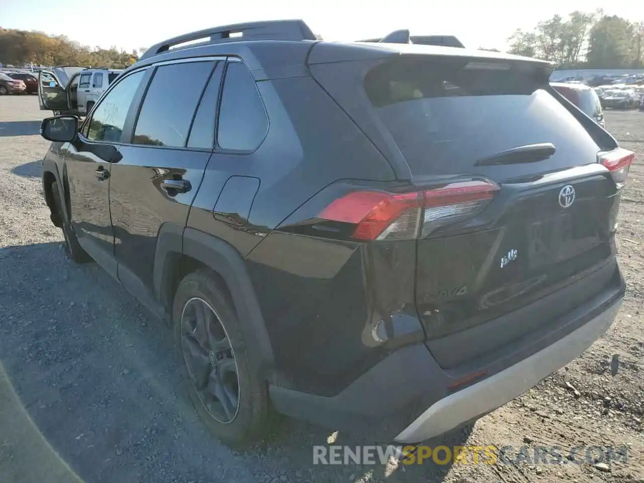 3 Photograph of a damaged car 2T3J1RFV0NW265982 TOYOTA RAV4 2022