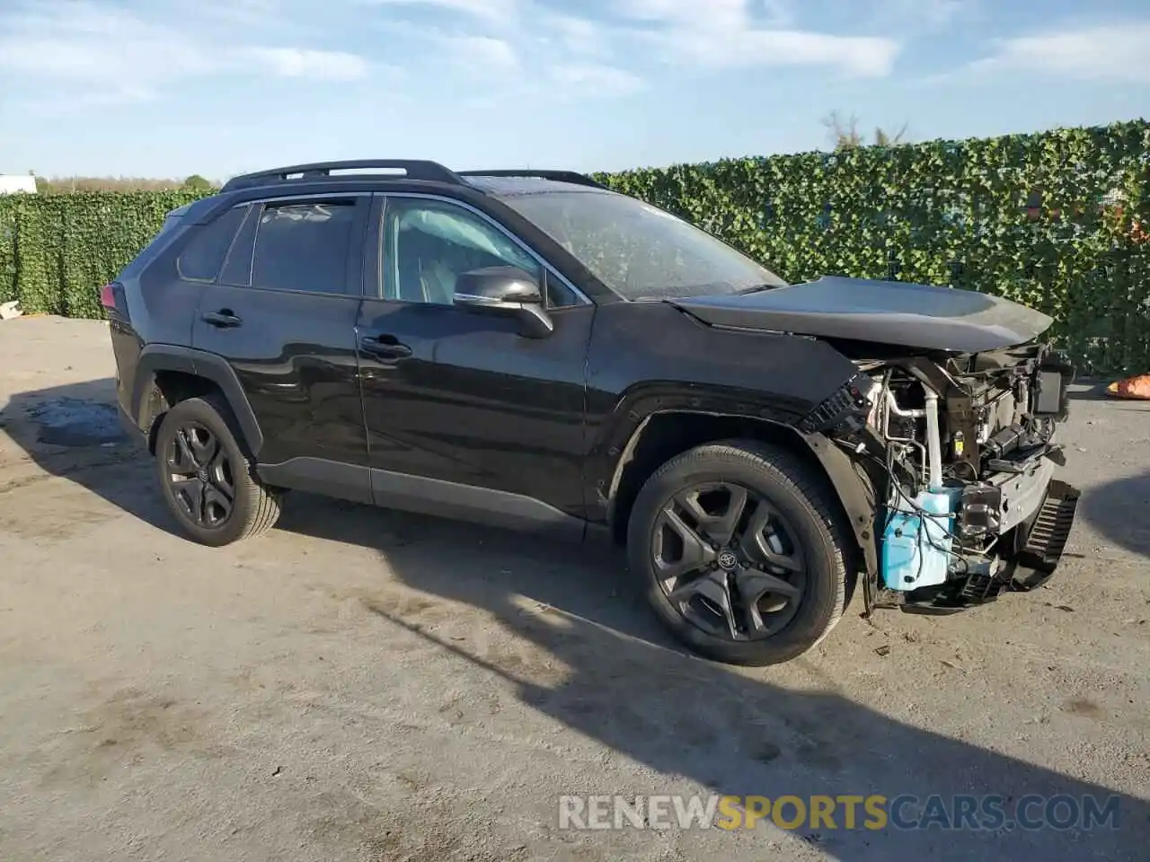 4 Photograph of a damaged car 2T3J1RFV6NW265808 TOYOTA RAV4 2022