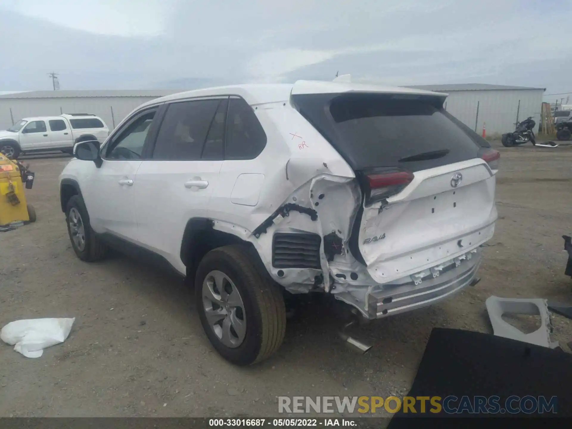 3 Photograph of a damaged car 2T3K1RFV0NC182946 TOYOTA RAV4 2022