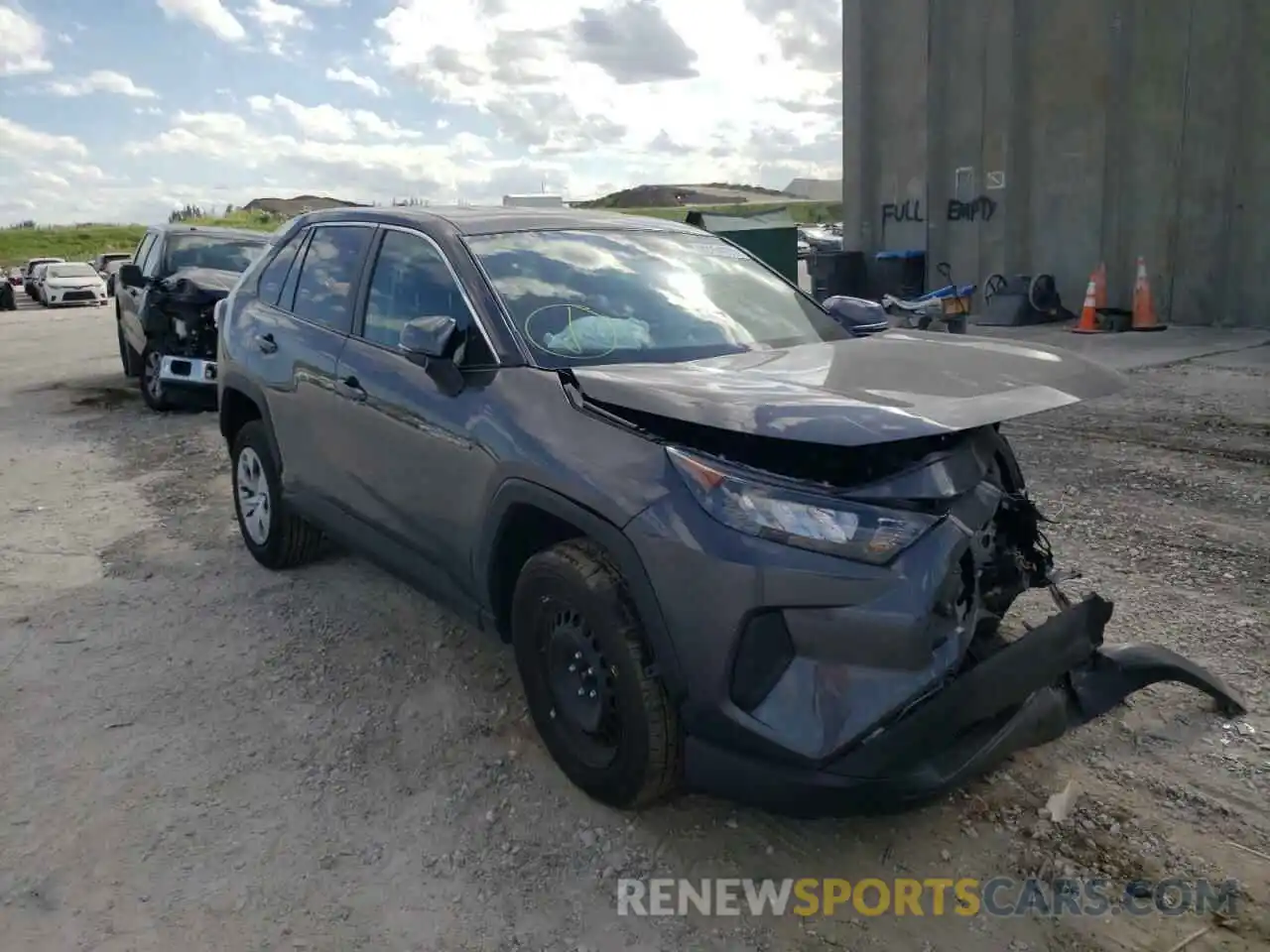 1 Photograph of a damaged car 2T3K1RFV0NW213756 TOYOTA RAV4 2022