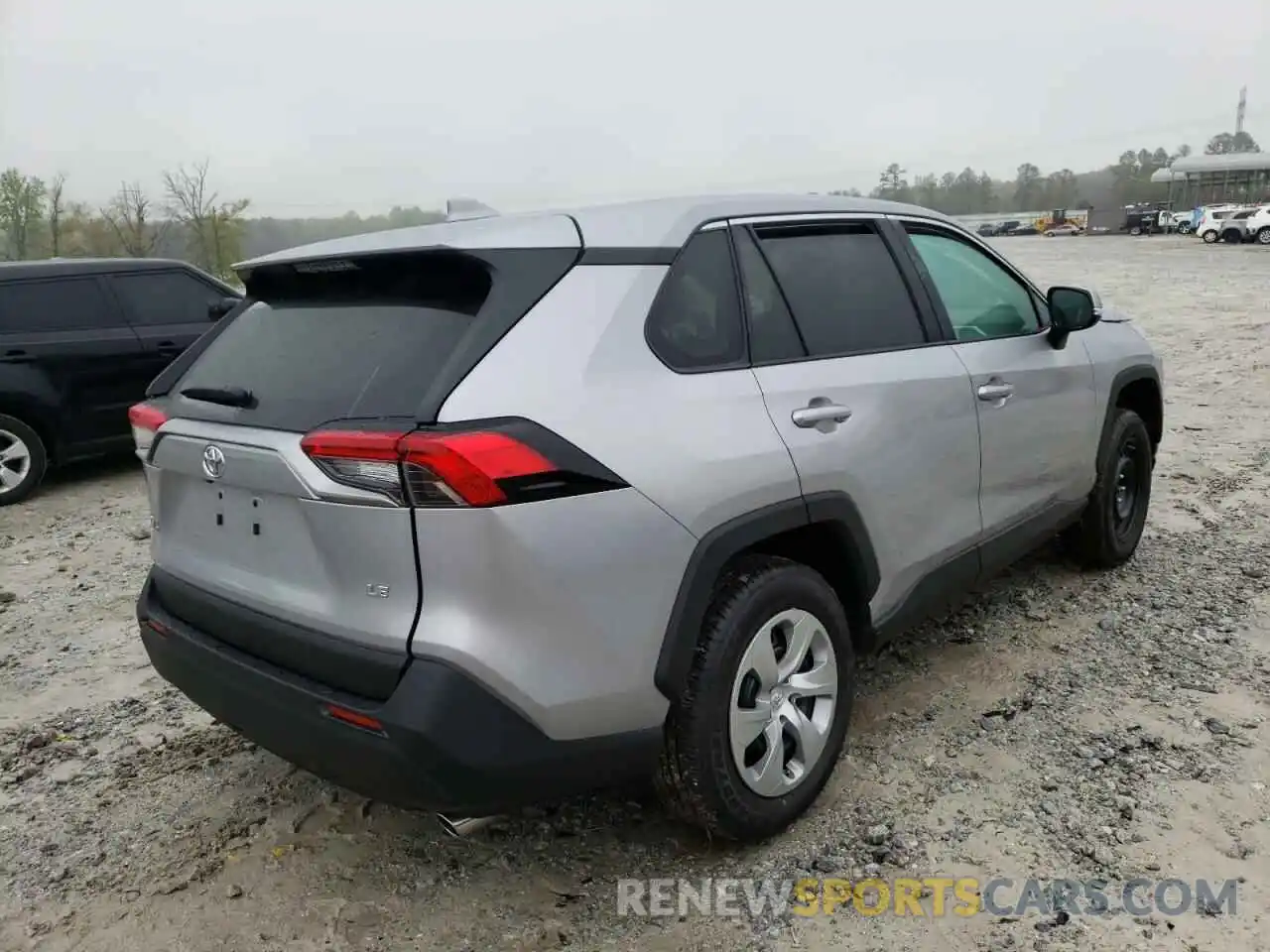 4 Photograph of a damaged car 2T3K1RFV2NC183242 TOYOTA RAV4 2022