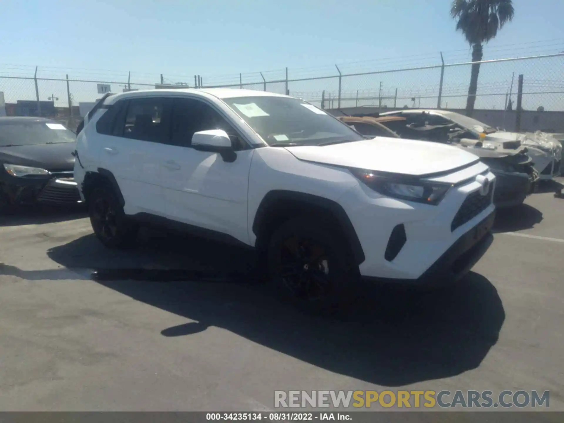 1 Photograph of a damaged car 2T3K1RFV4NC184778 TOYOTA RAV4 2022